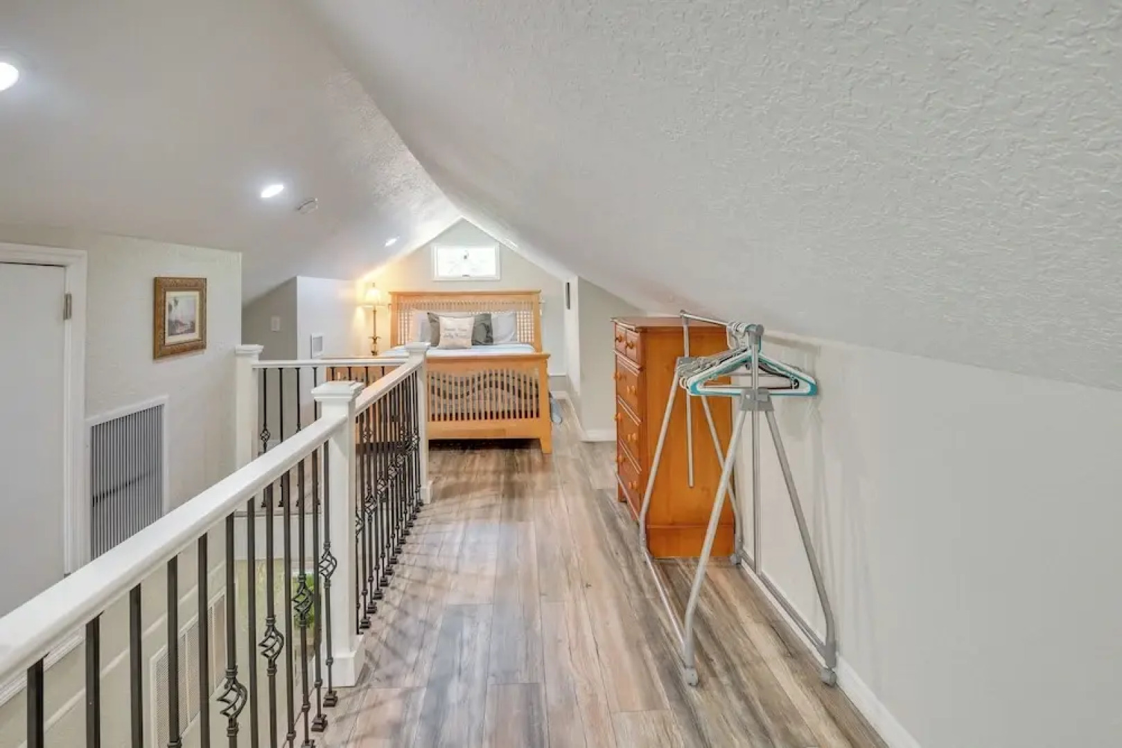 2 Blocks to Canal St: New Smyrna Beach Home