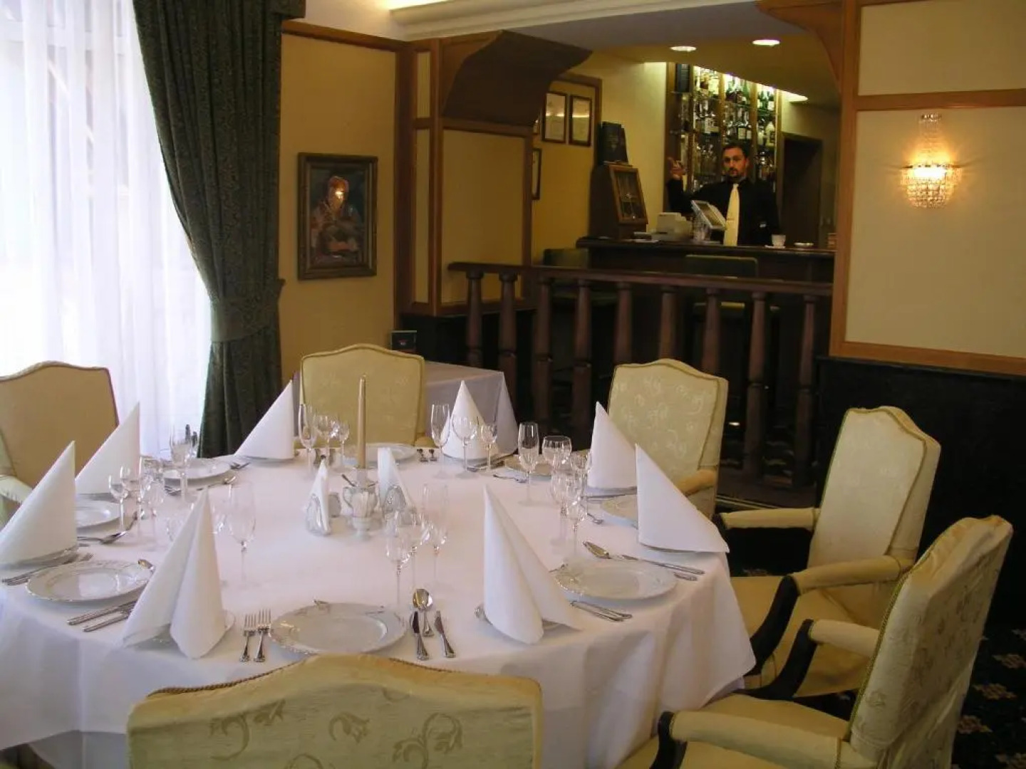 Навария Нова отель возле Озера