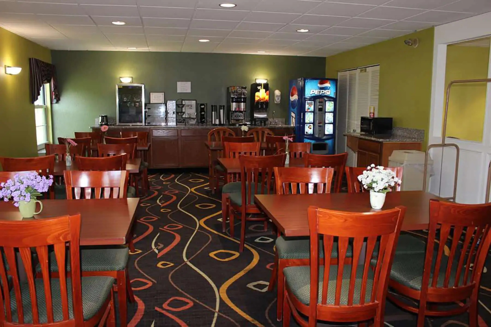 Baymont by Wyndham North Dartmouth / Fall River