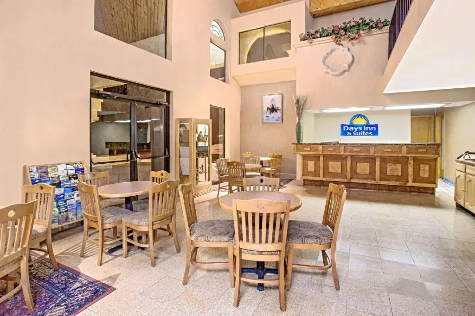 Days Inn & Suites Red Rock-Gallup