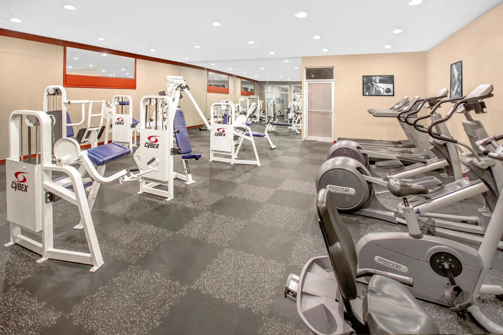 Super 8 by Wyndham Biloxi