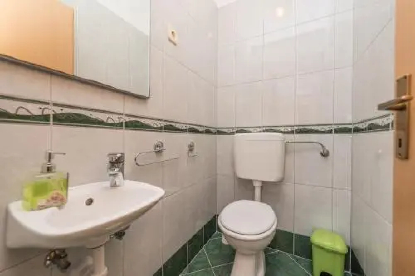 Six-Bedroom Holiday Home in Bibinje