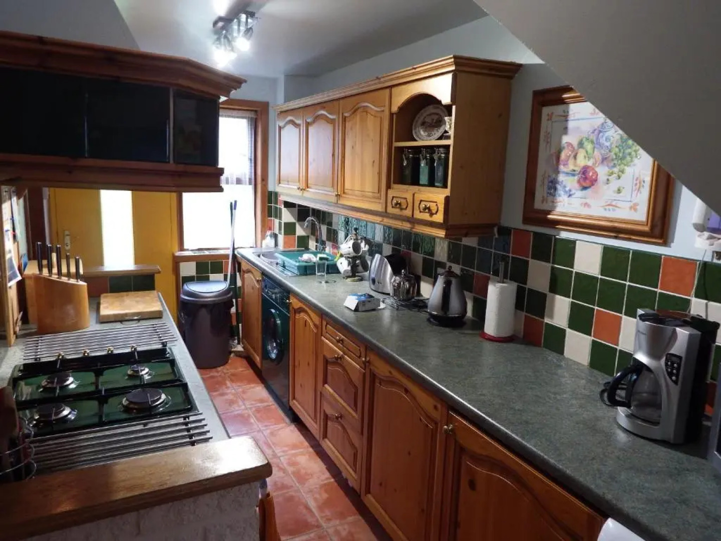 16 Mounthooly Street