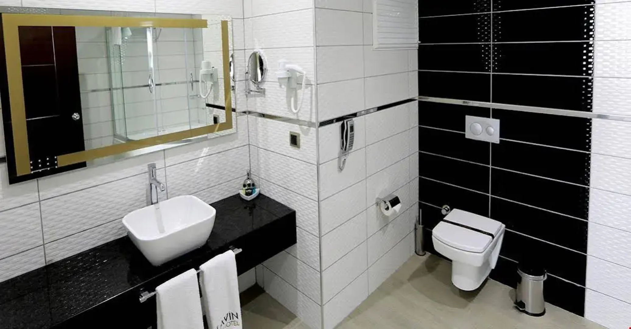 Lavin Otel
