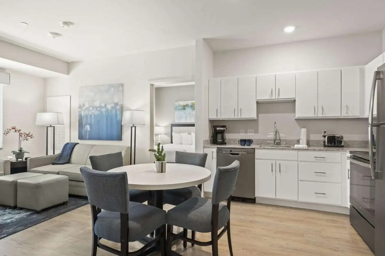 WaterWalk Extended Stay by Wyndham Kansas City - Overland Pk