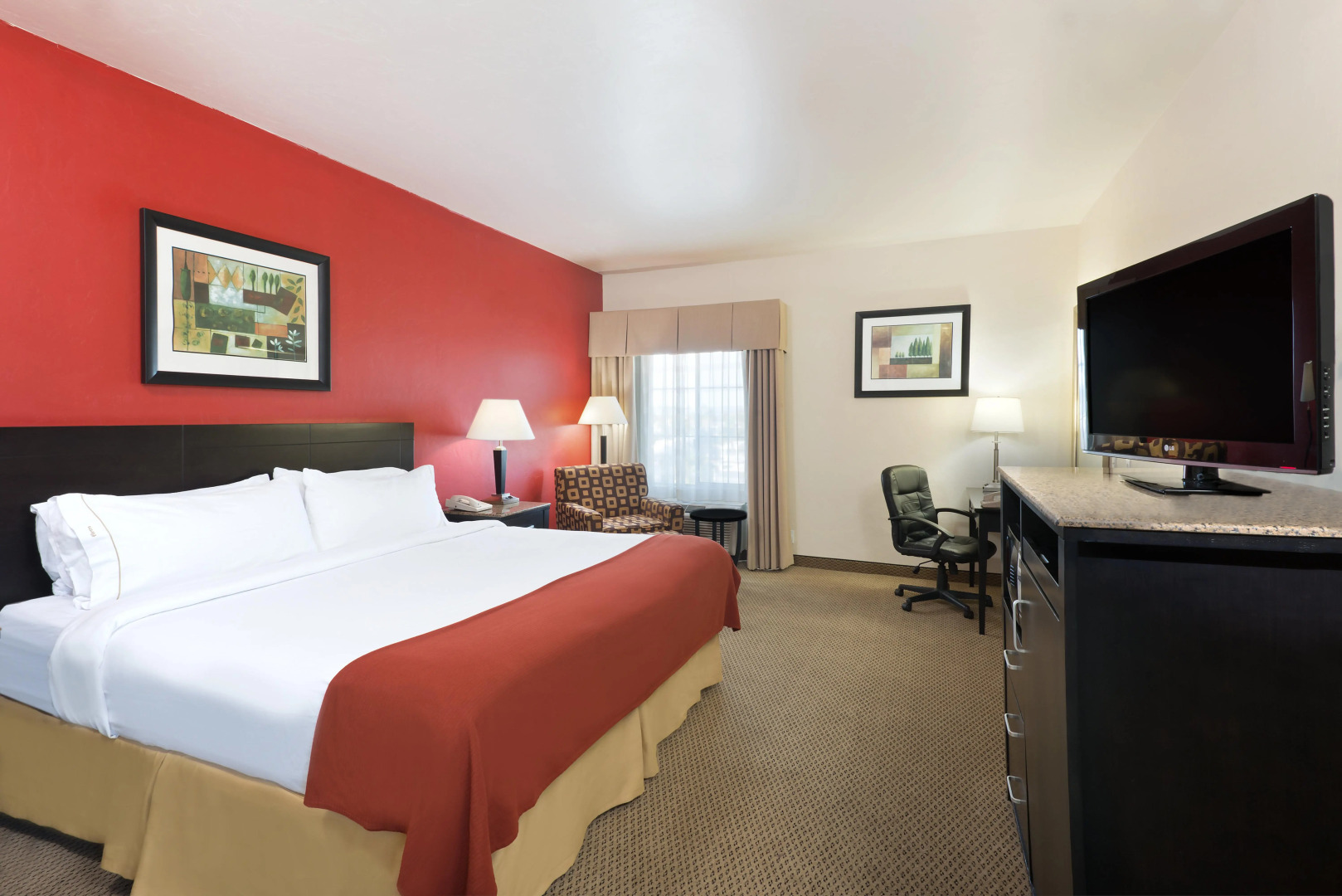 Holiday Inn Express & Suites Casa Grande by IHG