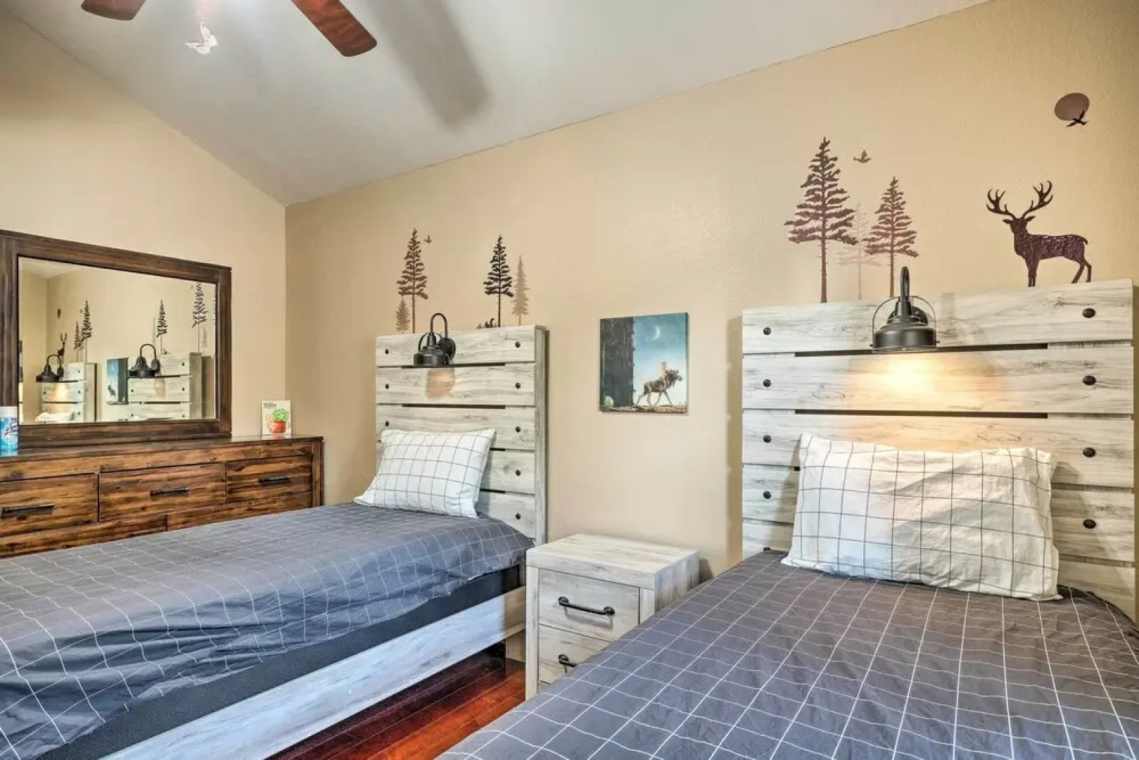 Woodland Park Hideaway w/ Mtn Views & Hot Tub