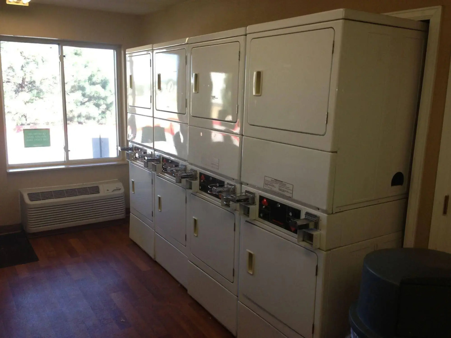 HomeTowne Studios By Red Roof Denver - Airport/ Aurora