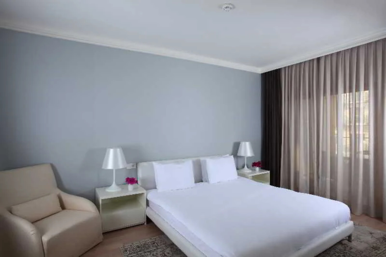 Sundance Residences & Suites Hotel