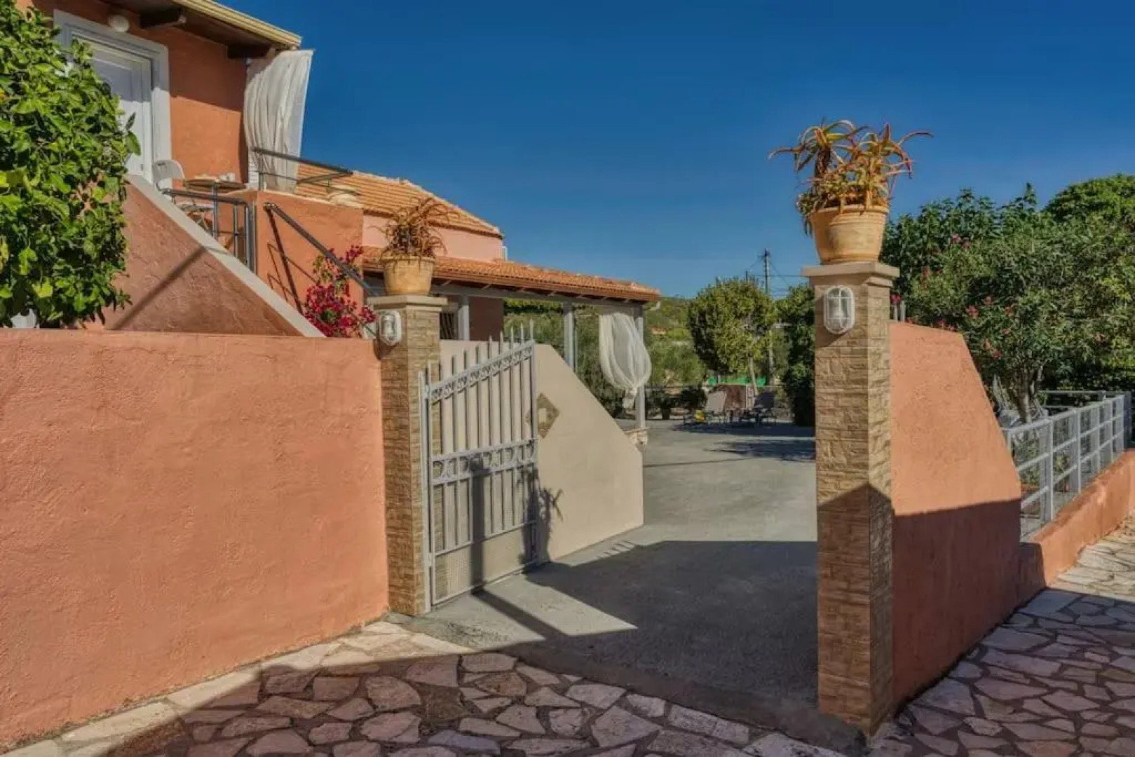 Alice Happy place 1 , only 5 minutes from the shipwreck!!!