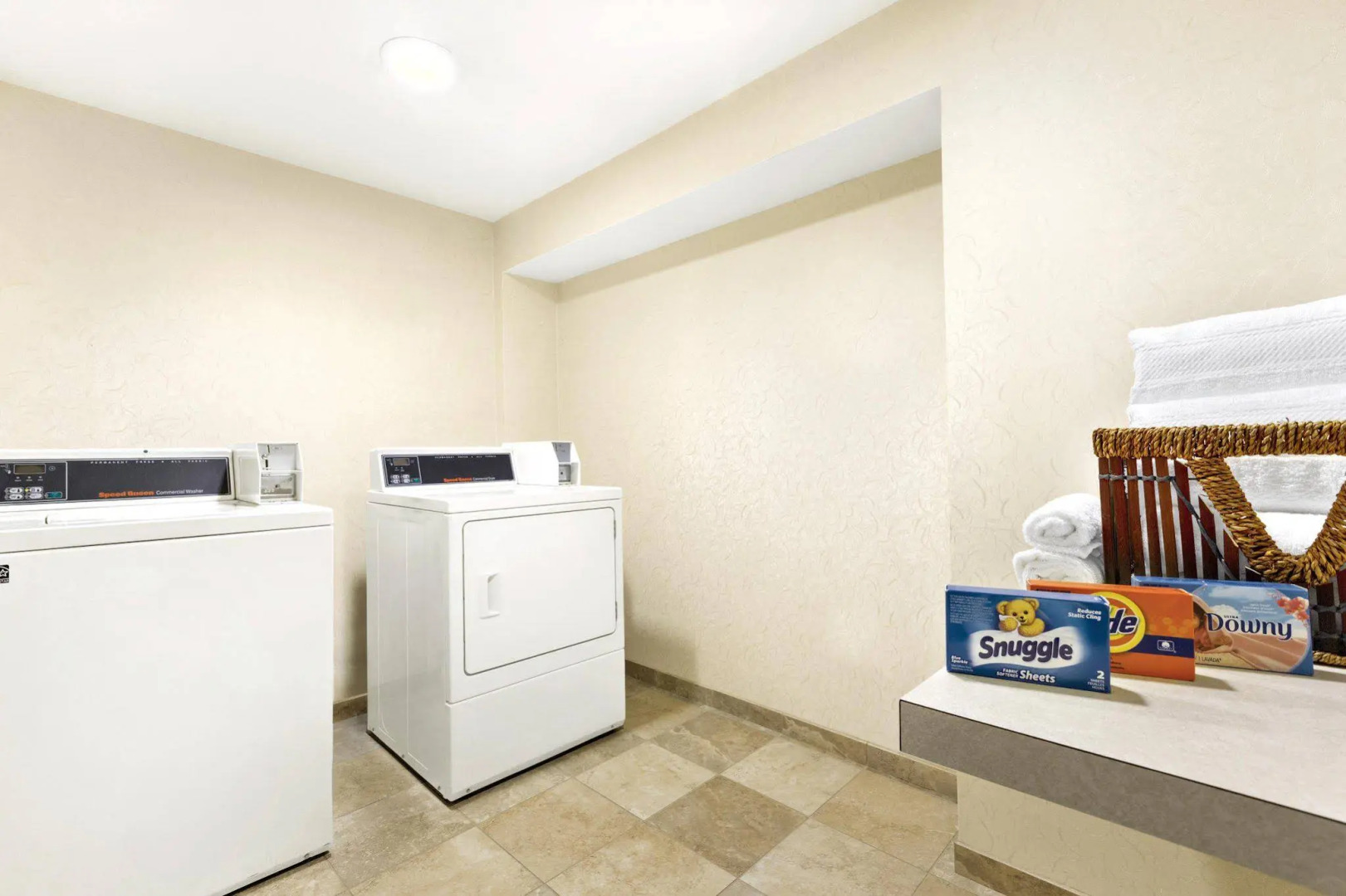 Hampton Inn & Suites Herndon-Reston
