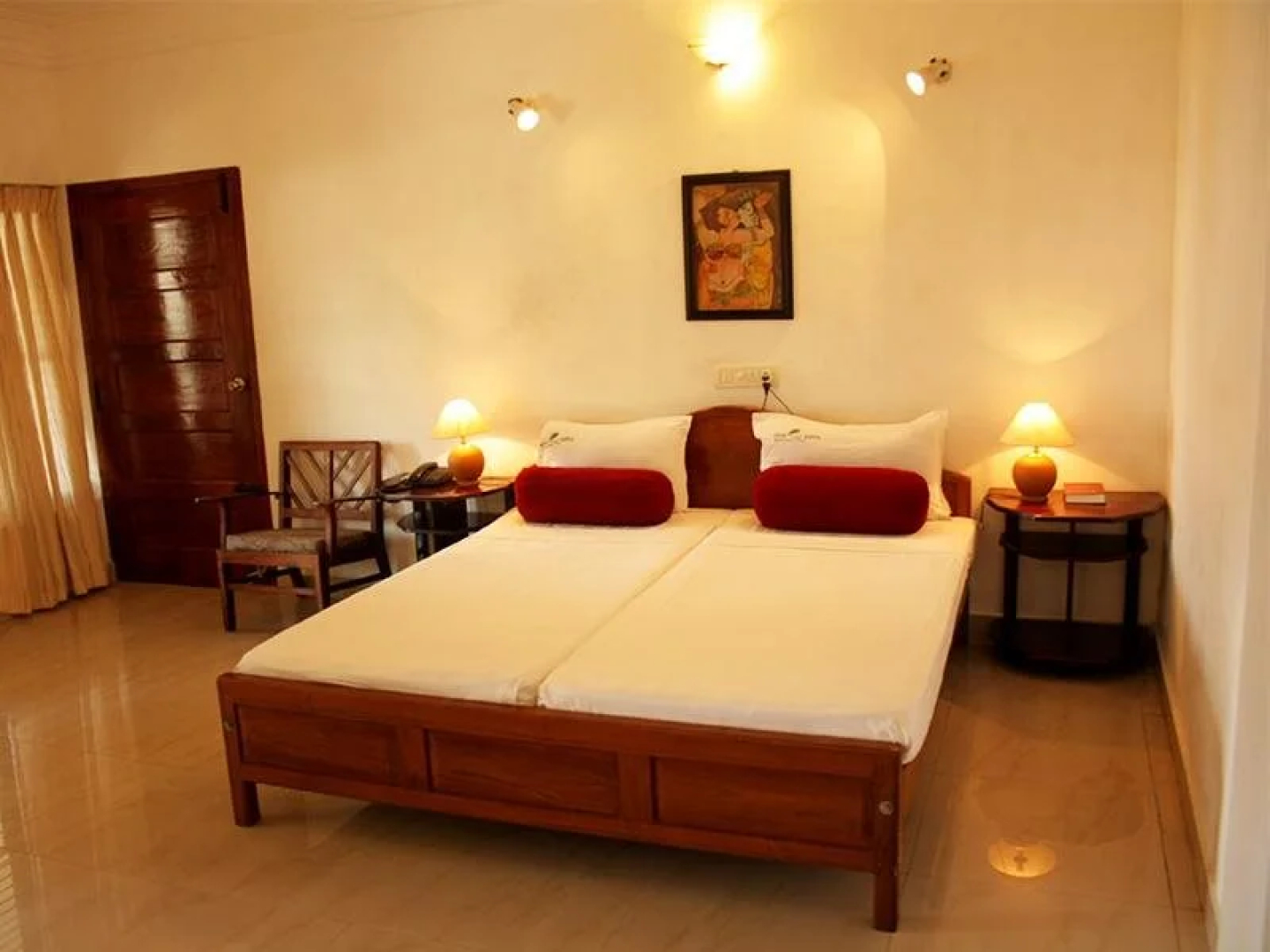 Raja Hotel