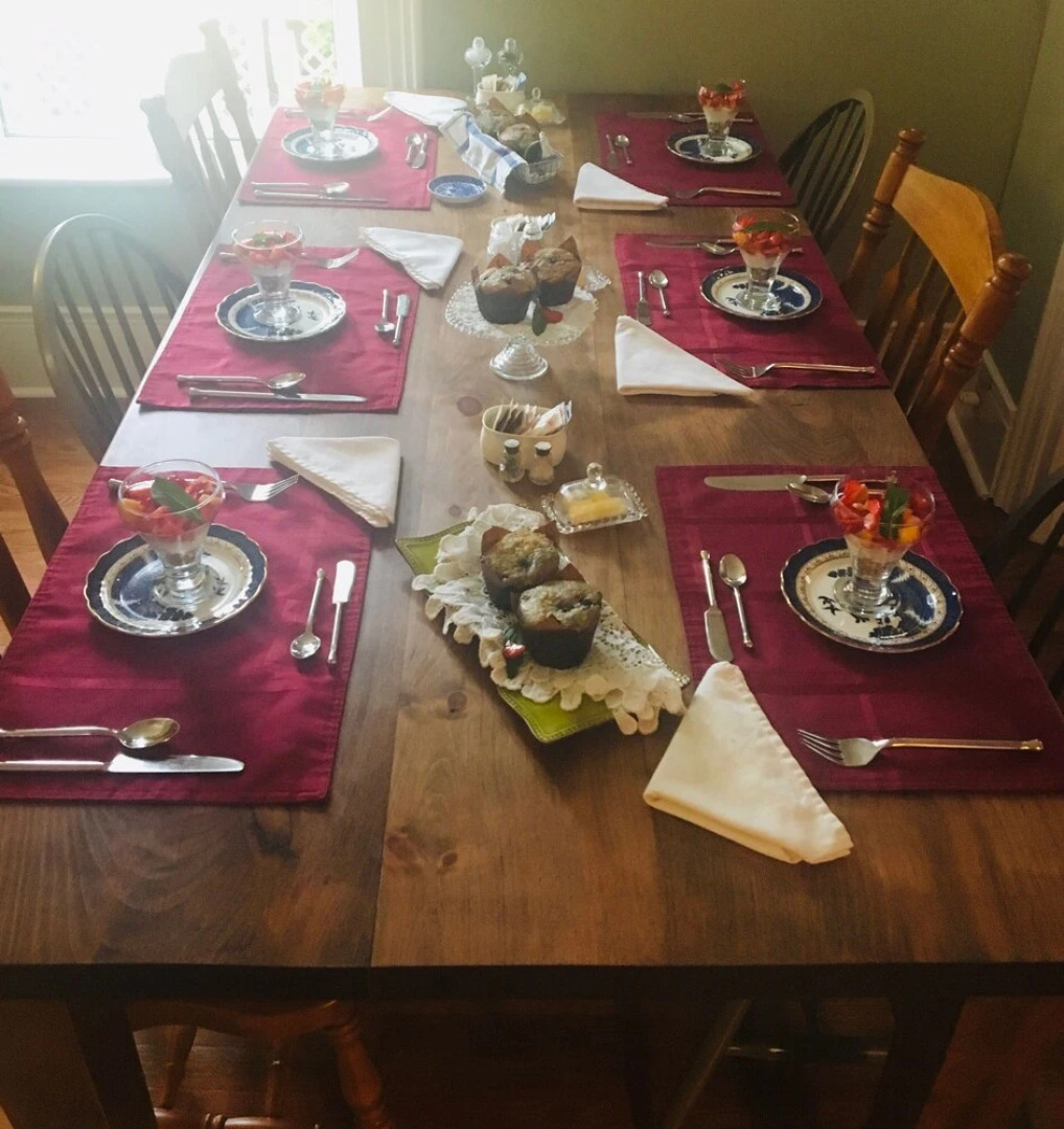 Nap N Nosh Bed and Breakfast