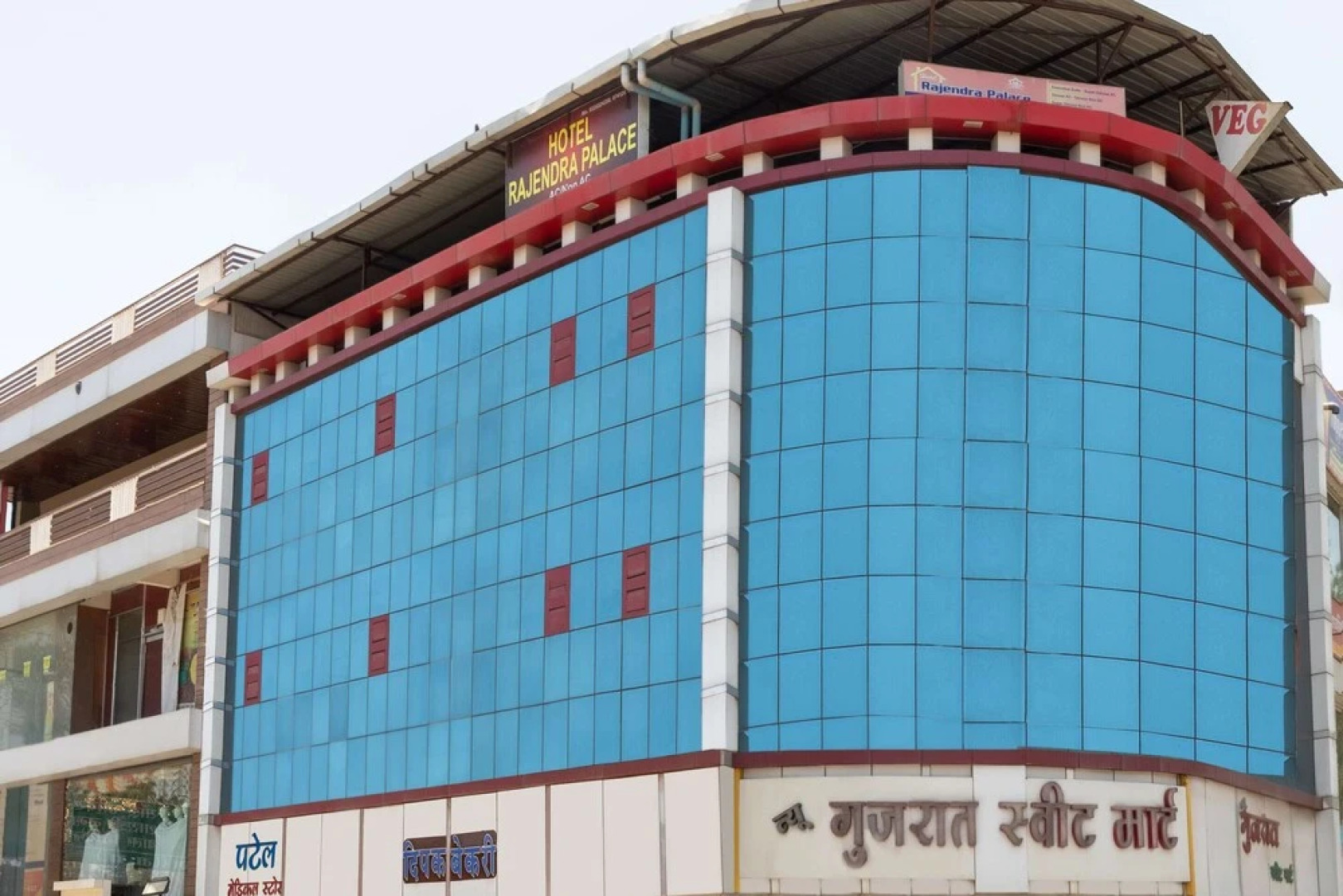 OYO 40153 Hotel Rajendra Palace