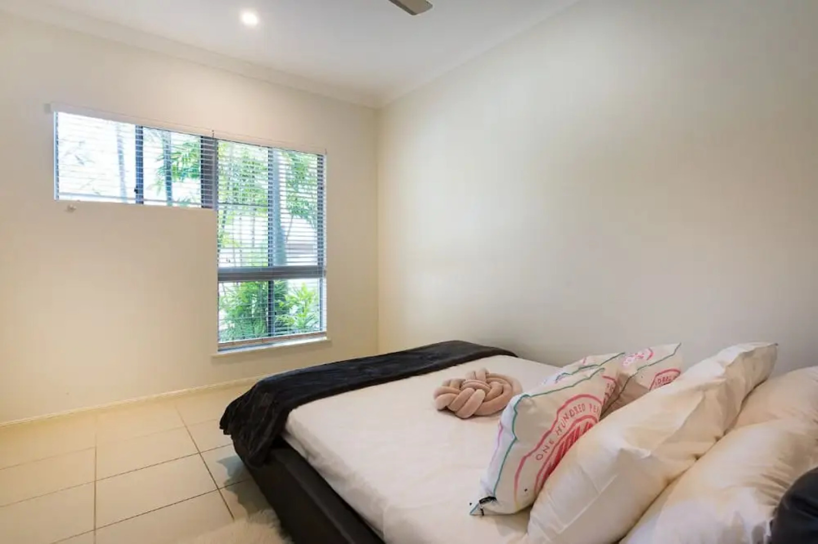 Cairns Beaches Home With Water View