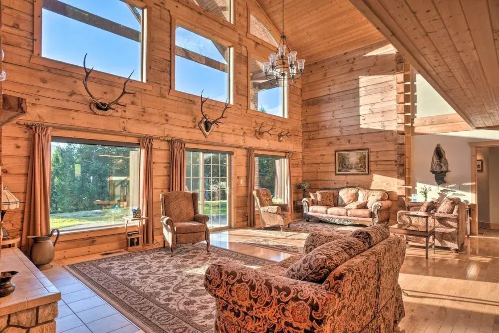 Brookings Vacation Rental Lodge on 88 Acres!