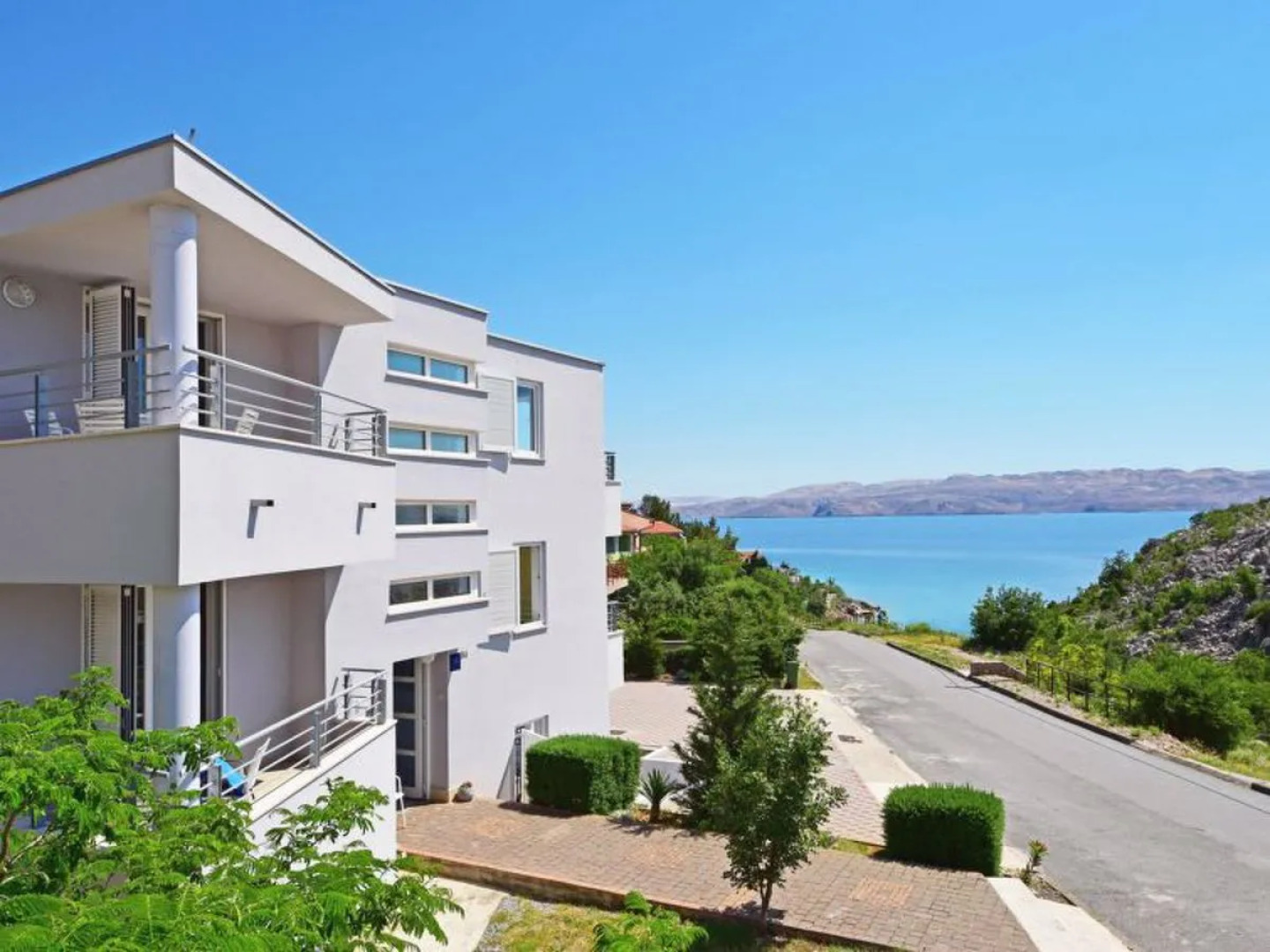 Apartment Sani Karlobag 12725