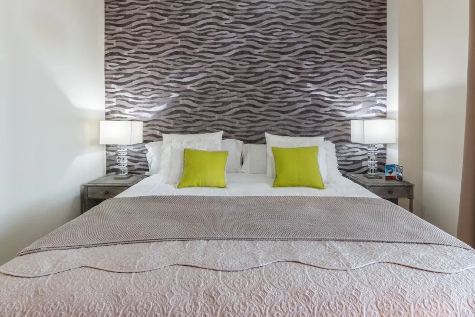 Altos de Cortesin 2156