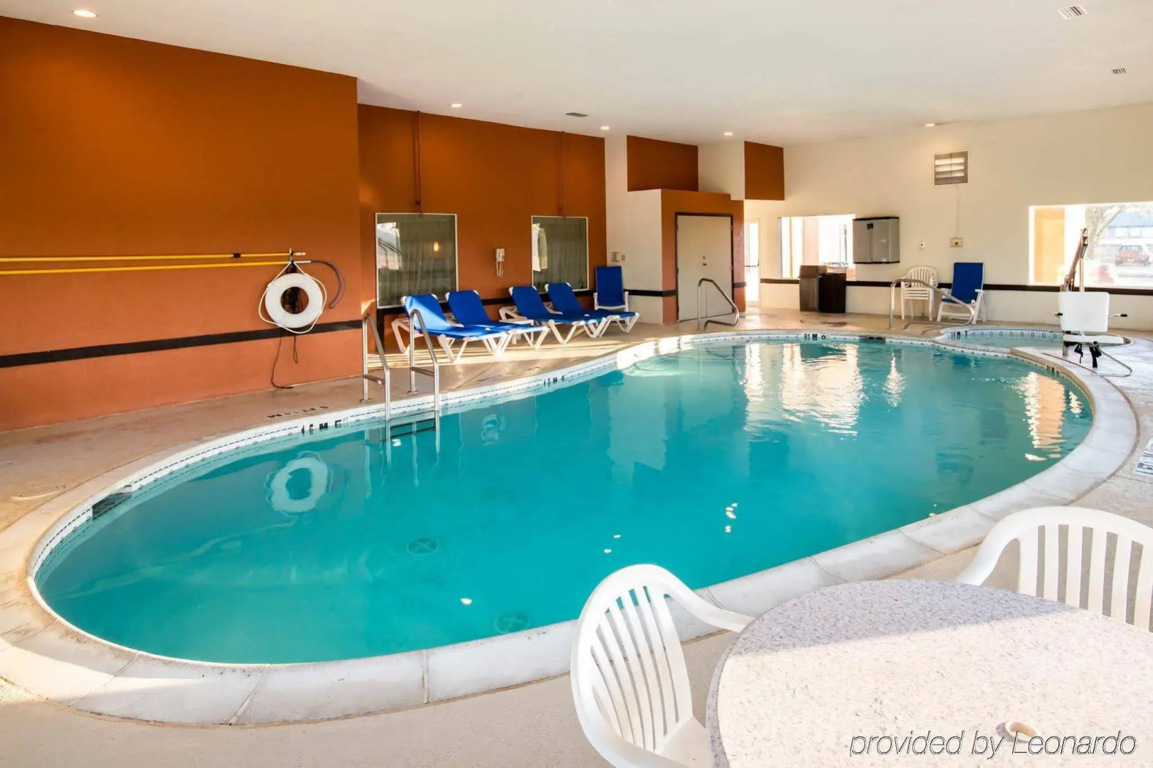 Clarion Inn & Suites DFW North