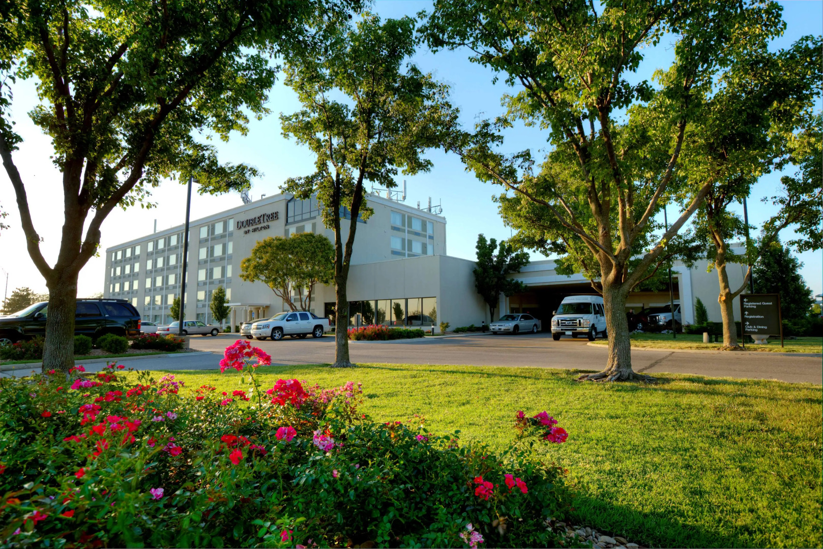 DoubleTree by Hilton Hotel Wichita Airport