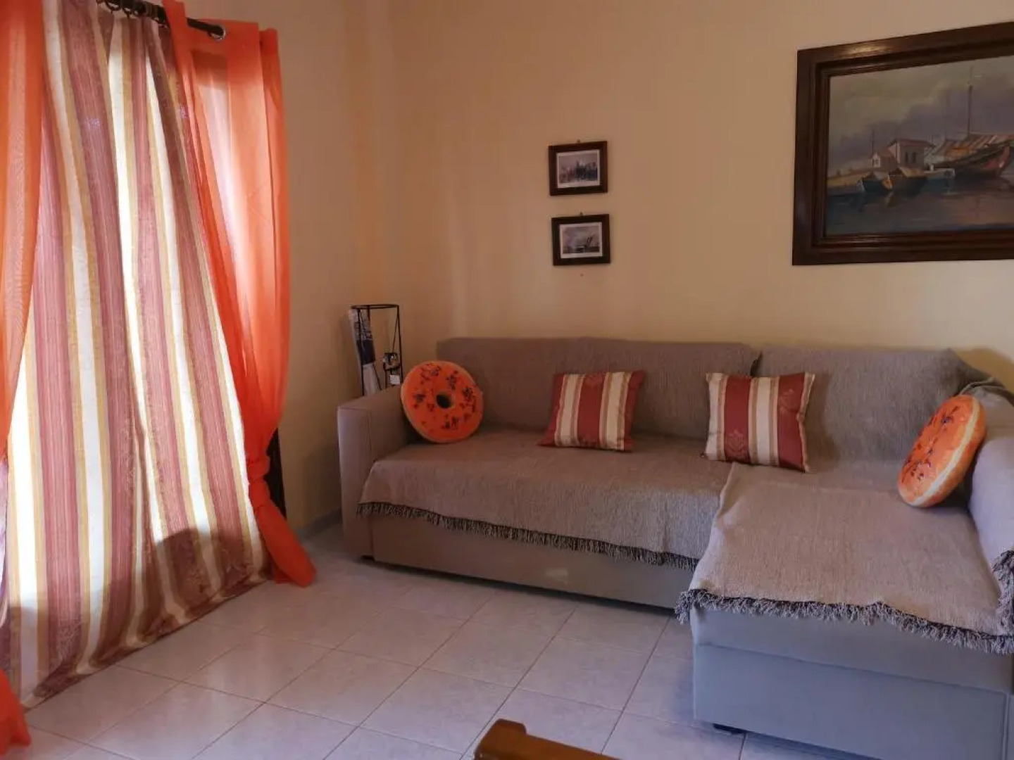 Orange_Blue_Apartment N2 near sea