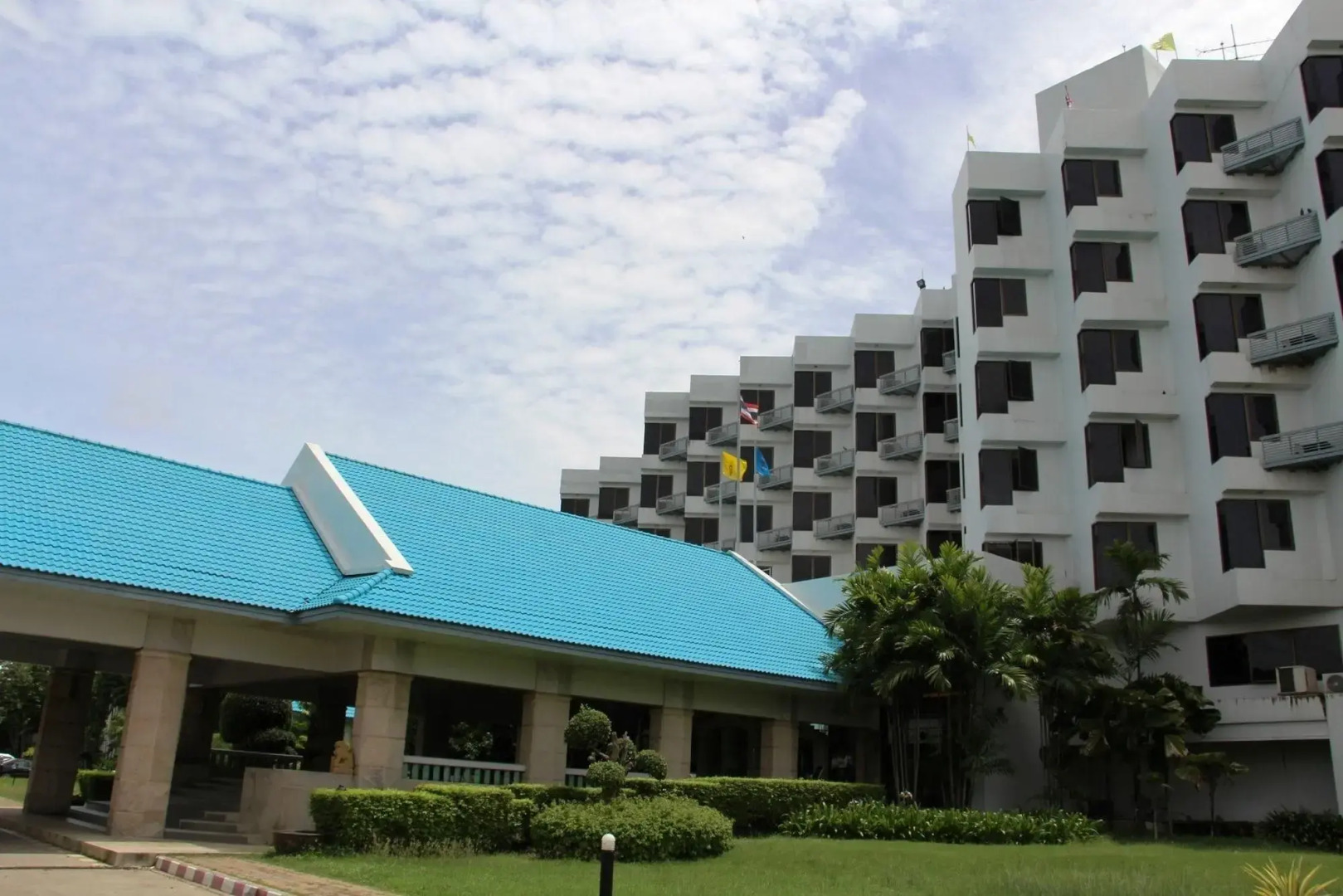 Suntara Wellness Resort & Hotel