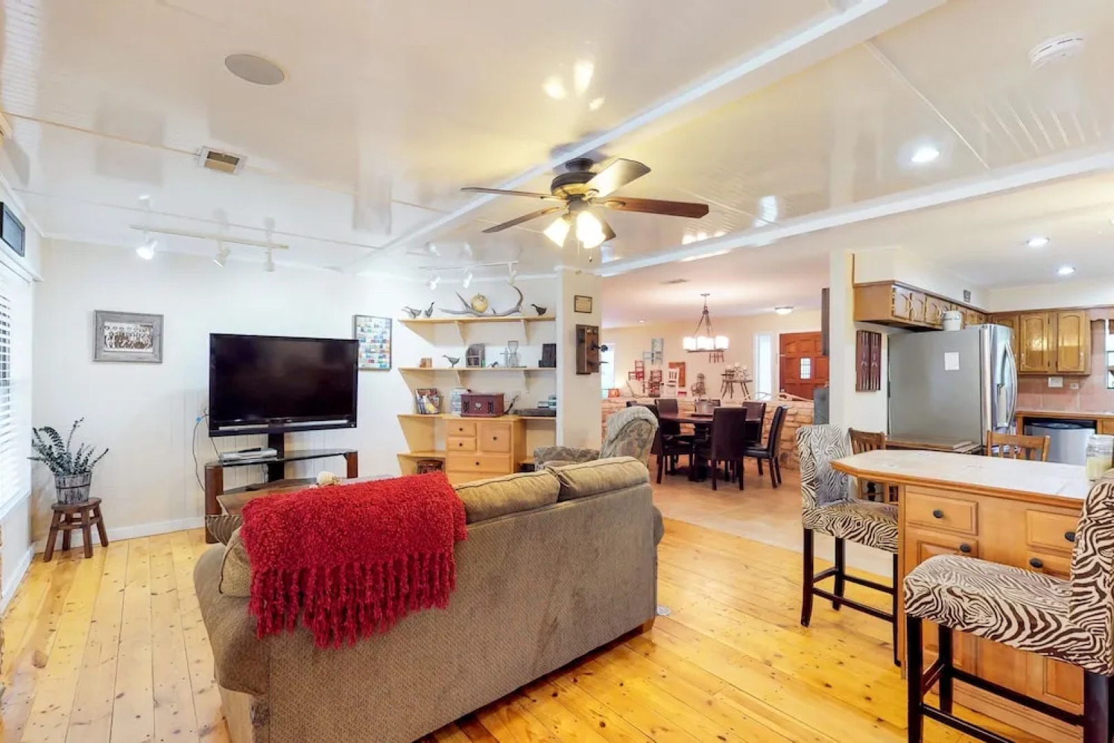 Whitetail Ridge Retreat