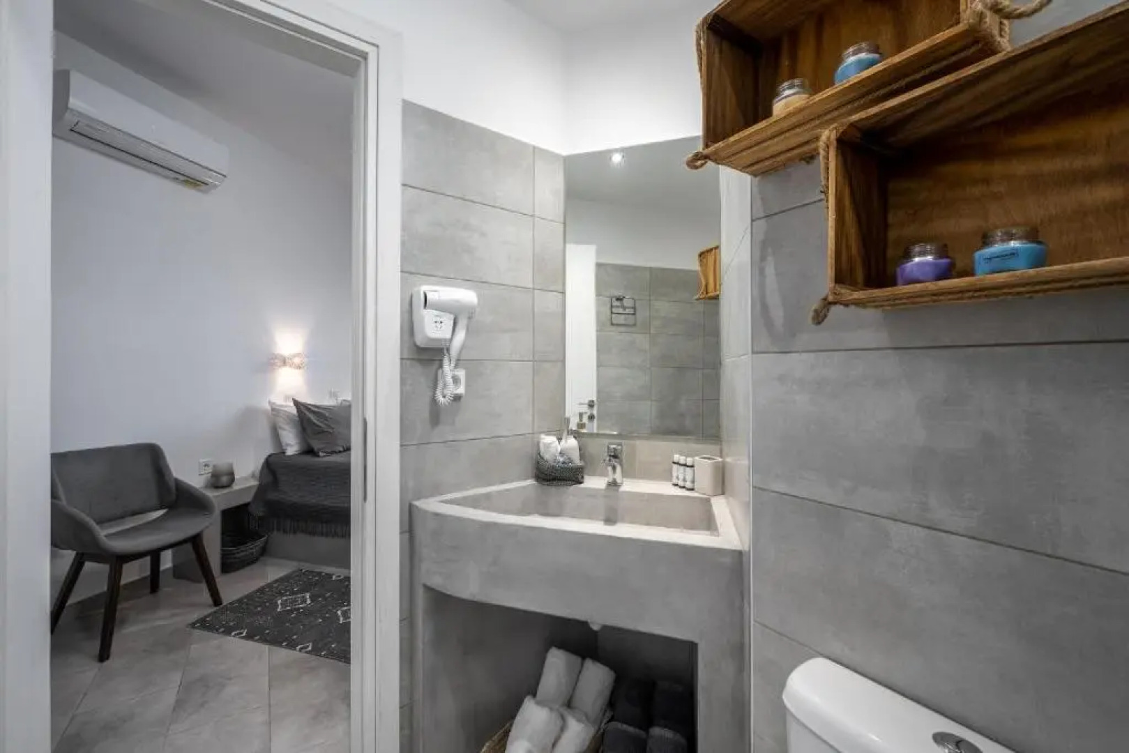 MaΜa's Studio & Apartment