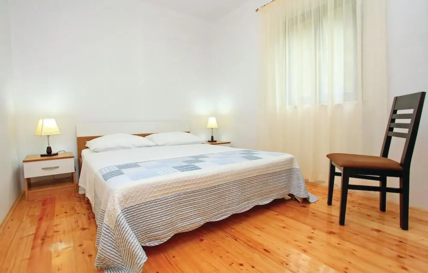 Awesome Home in Trstenik With Wifi and 4 Bedrooms