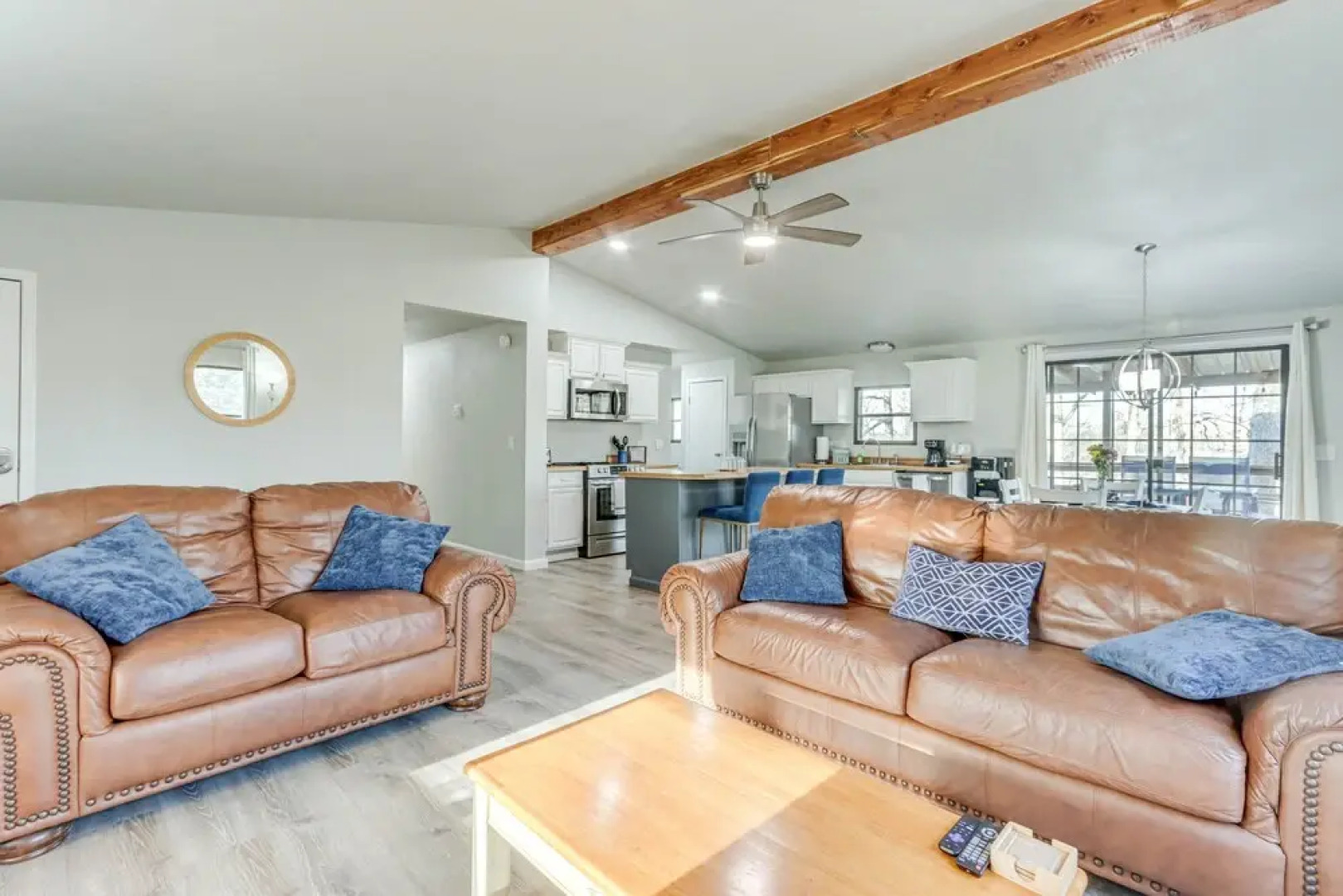 Lakefront Rogers Retreat w/ Grill & Spacious Deck