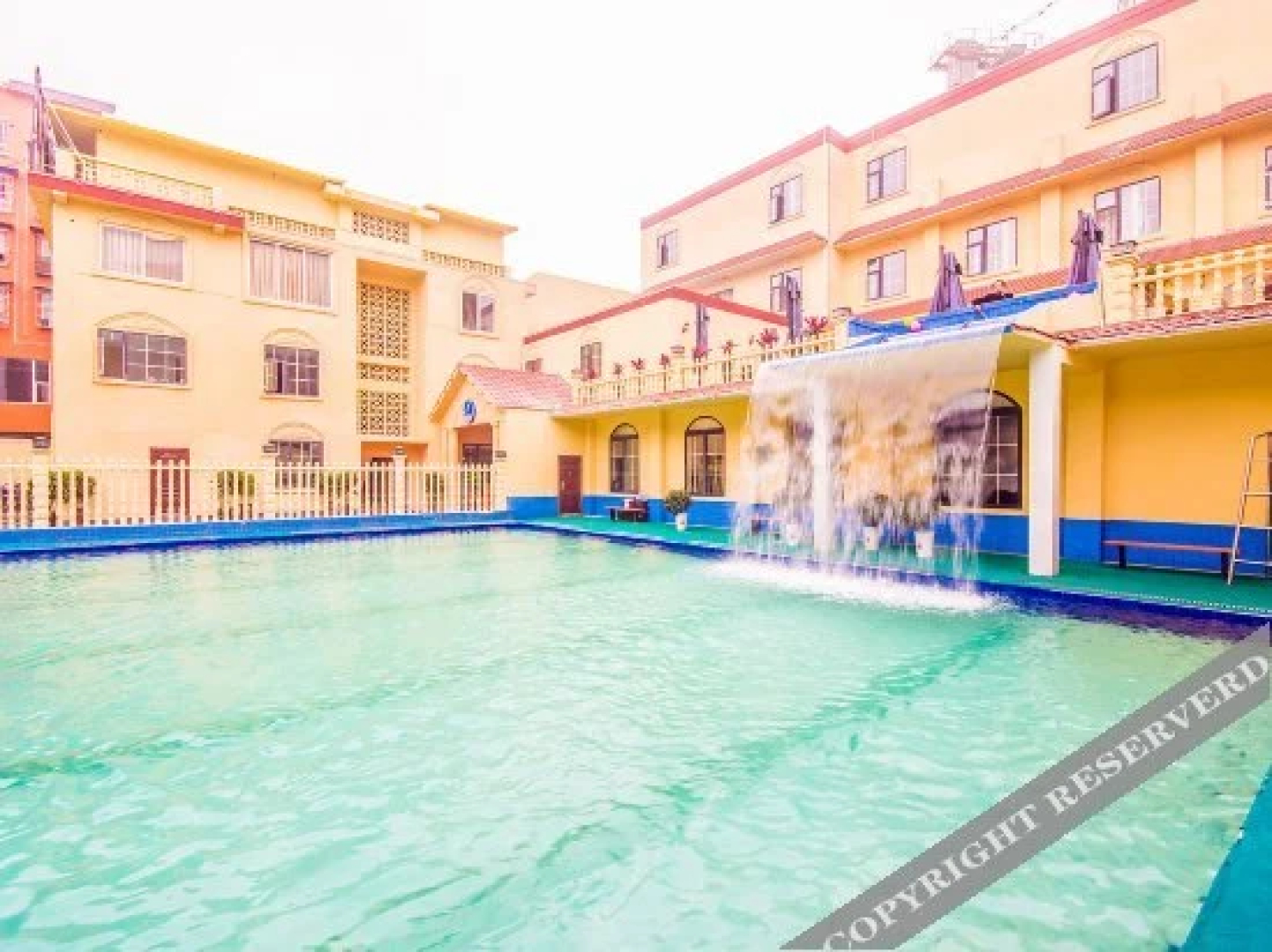 Qianwei Blue Coast Holiday Hotel