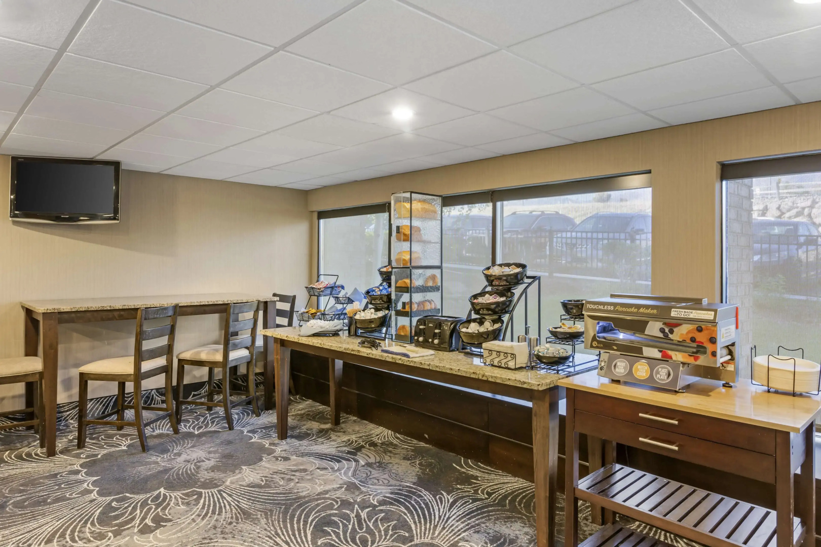 Best Western Plus Landmark Inn