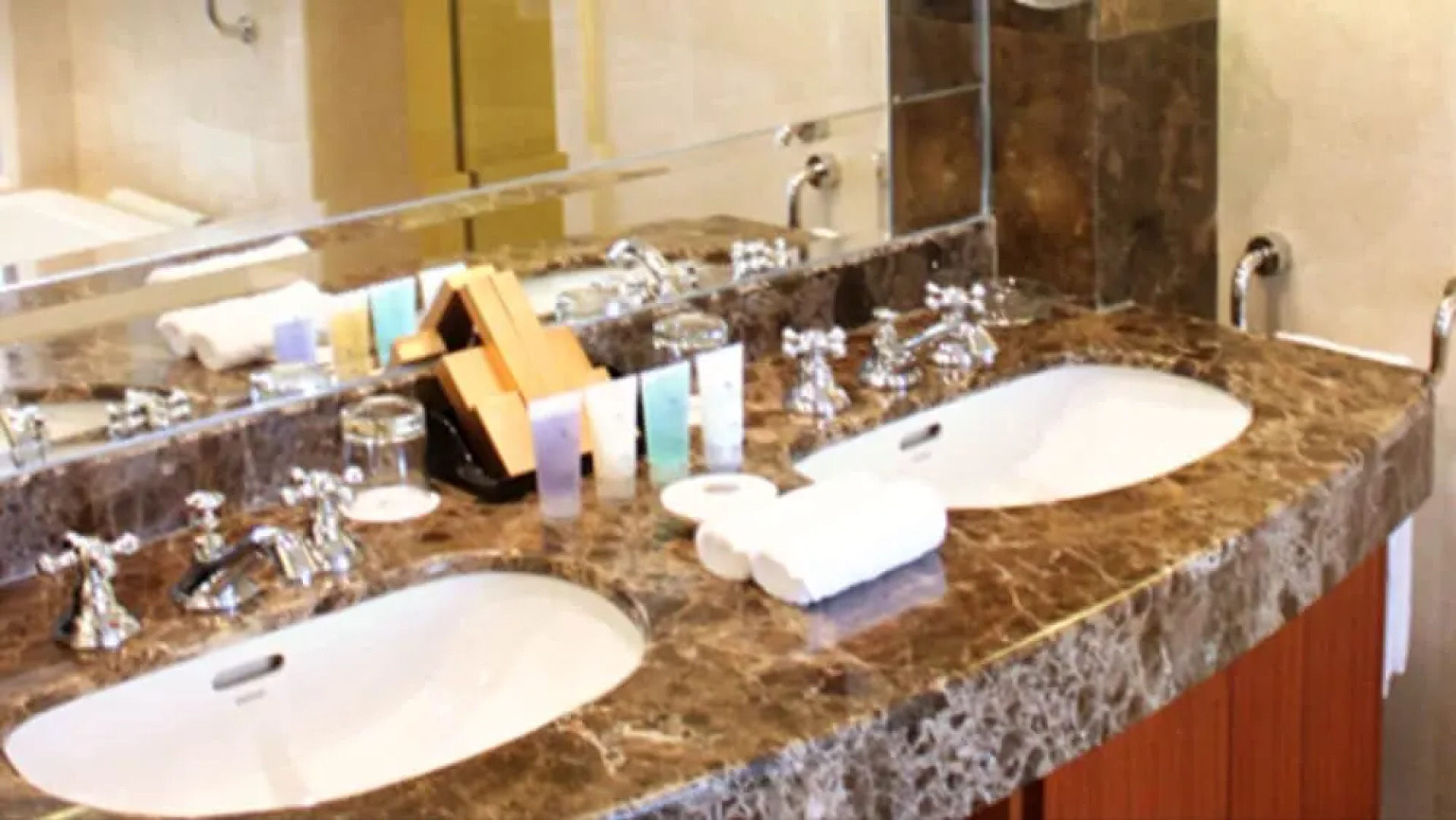 Hotel Paris Pan-Island