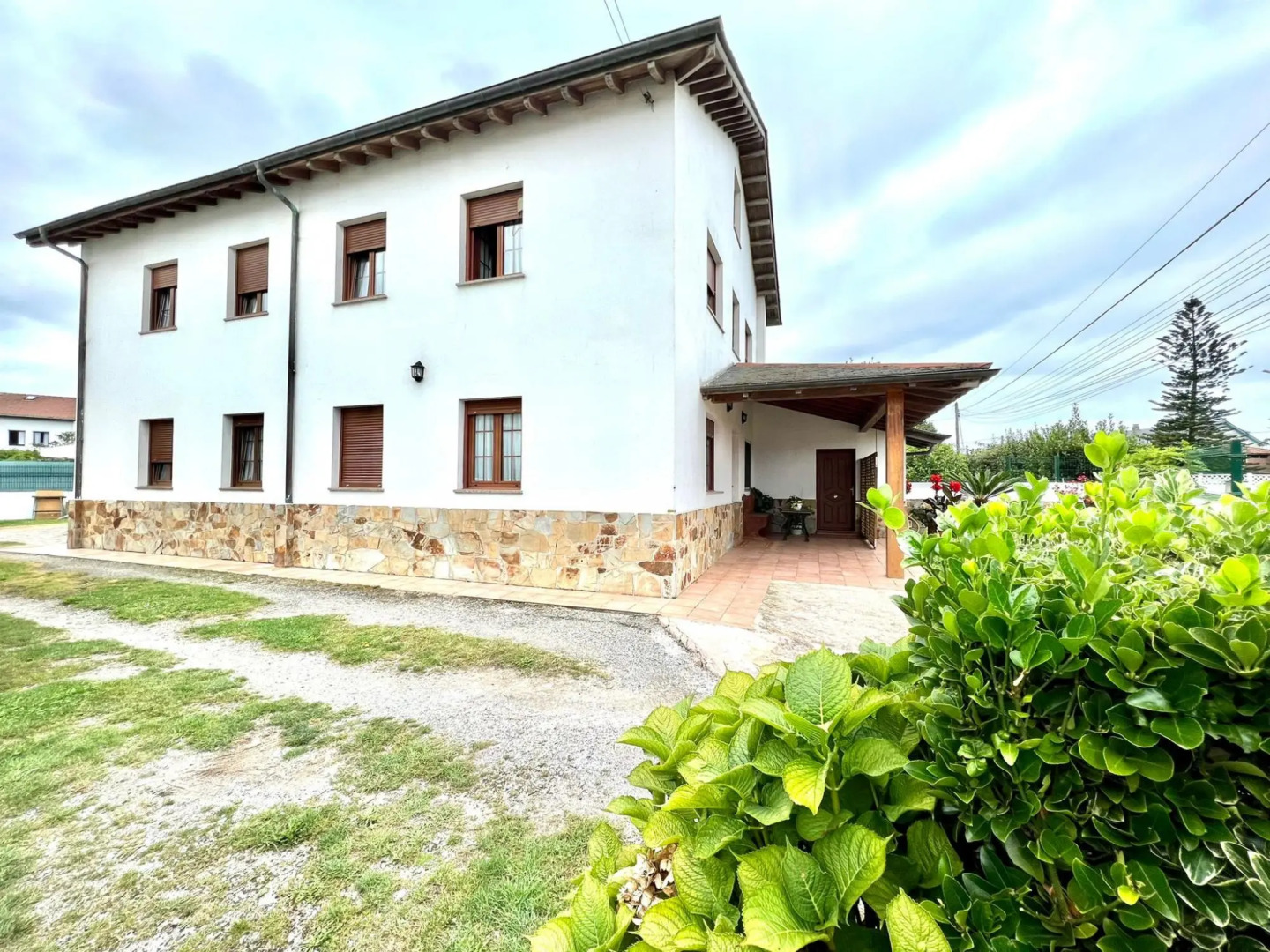 Preciosa casa con,Wifi, BBQ y terraza en Cadavedo