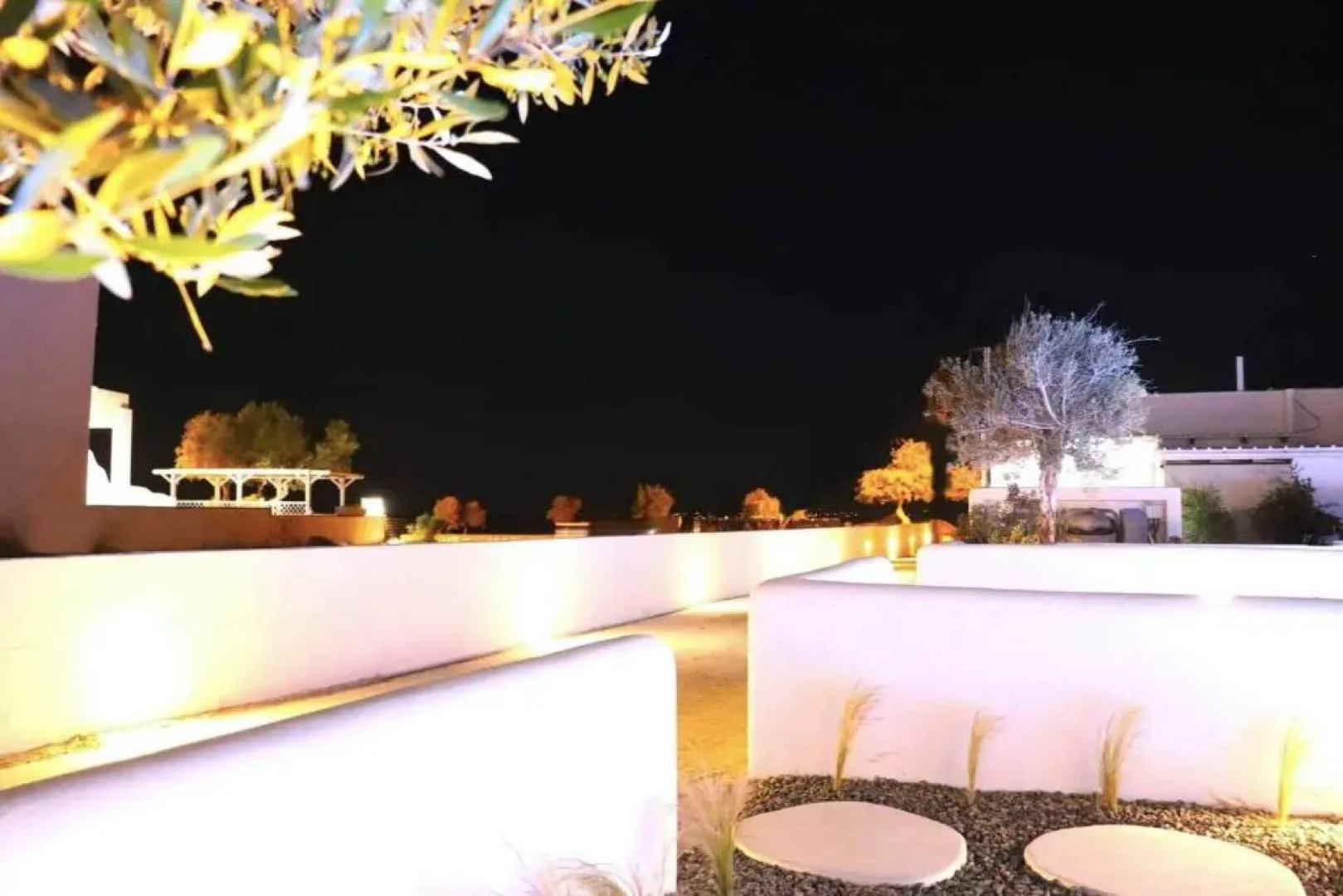 The Nine Graces - Agios Prokopios Beach Villas with Private Swimming Pools