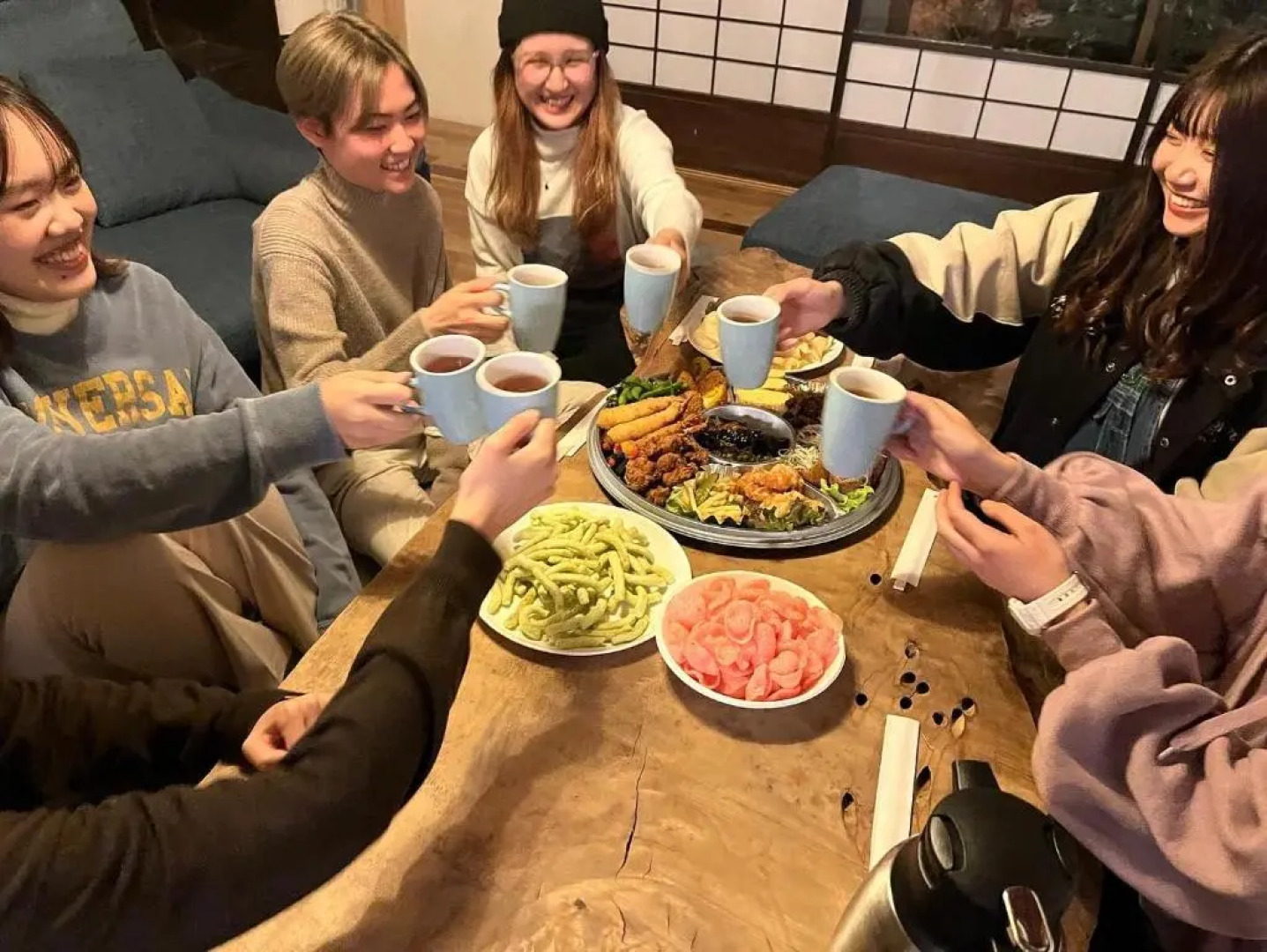 Private guest house 家族や仲間と貸し切りゲストハウス 天満屋