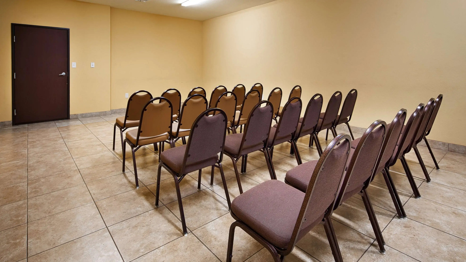 Best Western Plus Fort Worth Forest Hill Inn & Suites