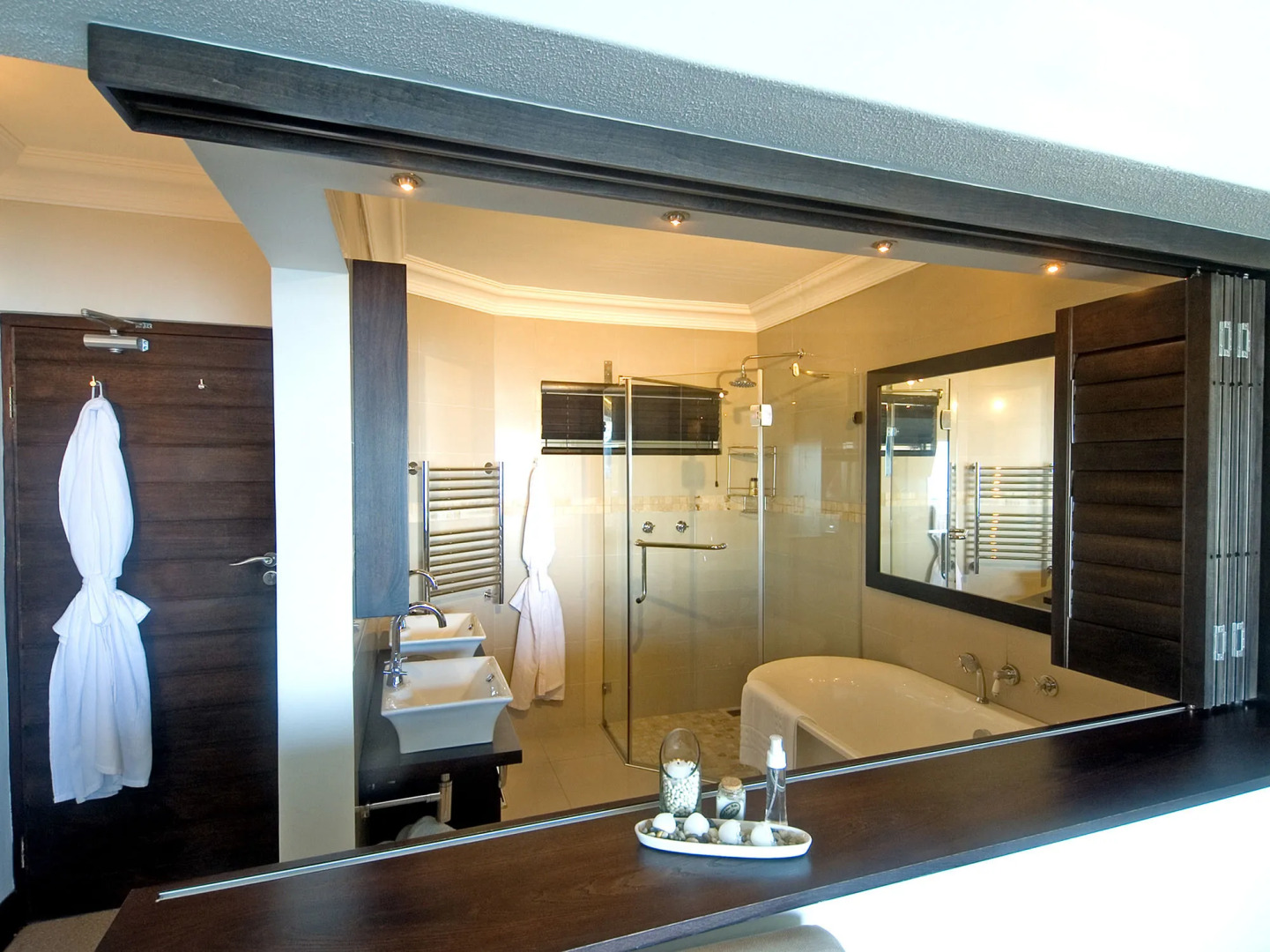 Head over Hills Luxury Retreat