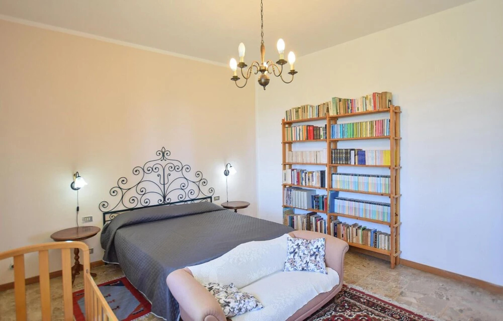 Beautiful Home in Crespina PI With 5 Bedrooms, Wifi and Private Swimming Pool