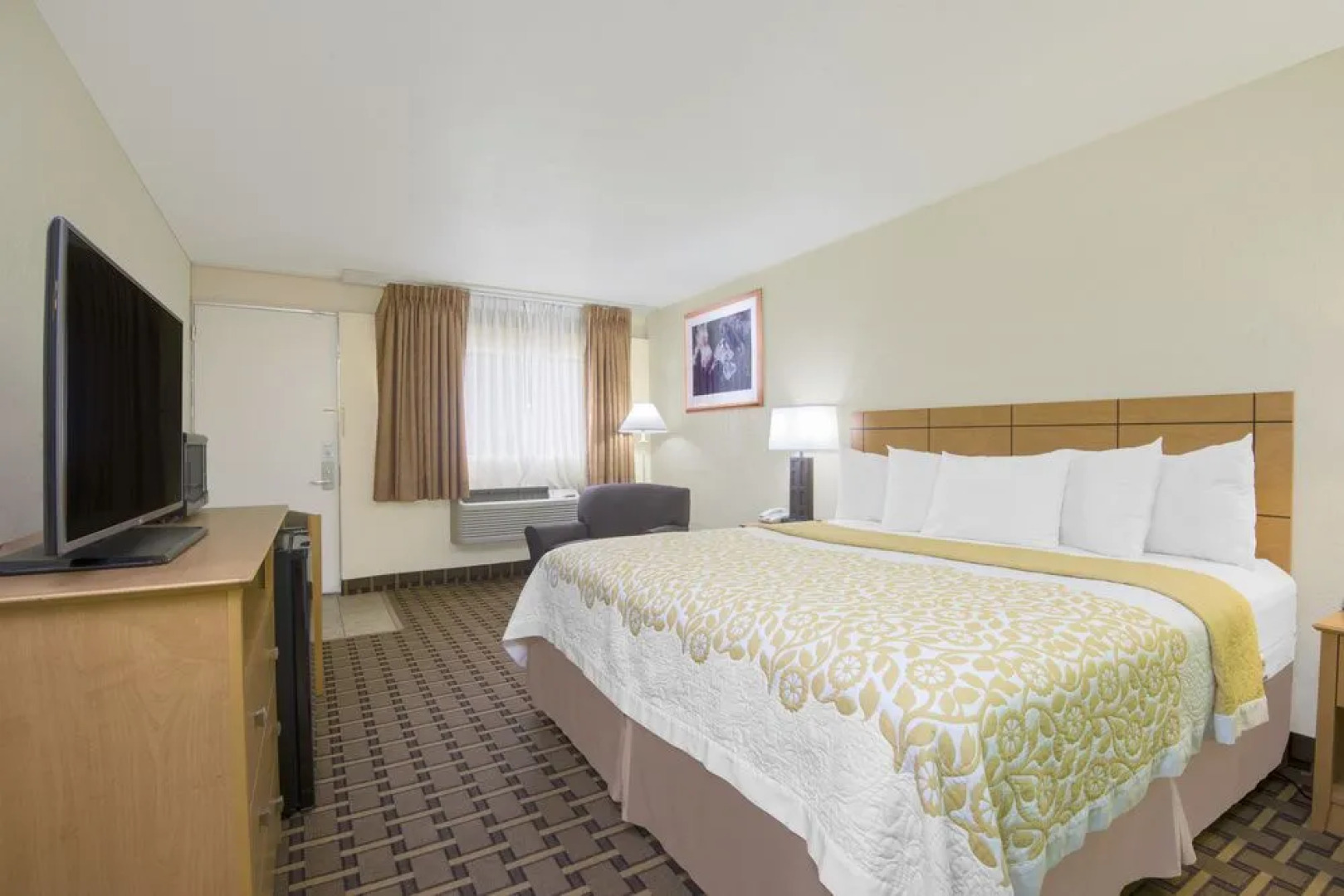 Days Inn & Suites Clovis