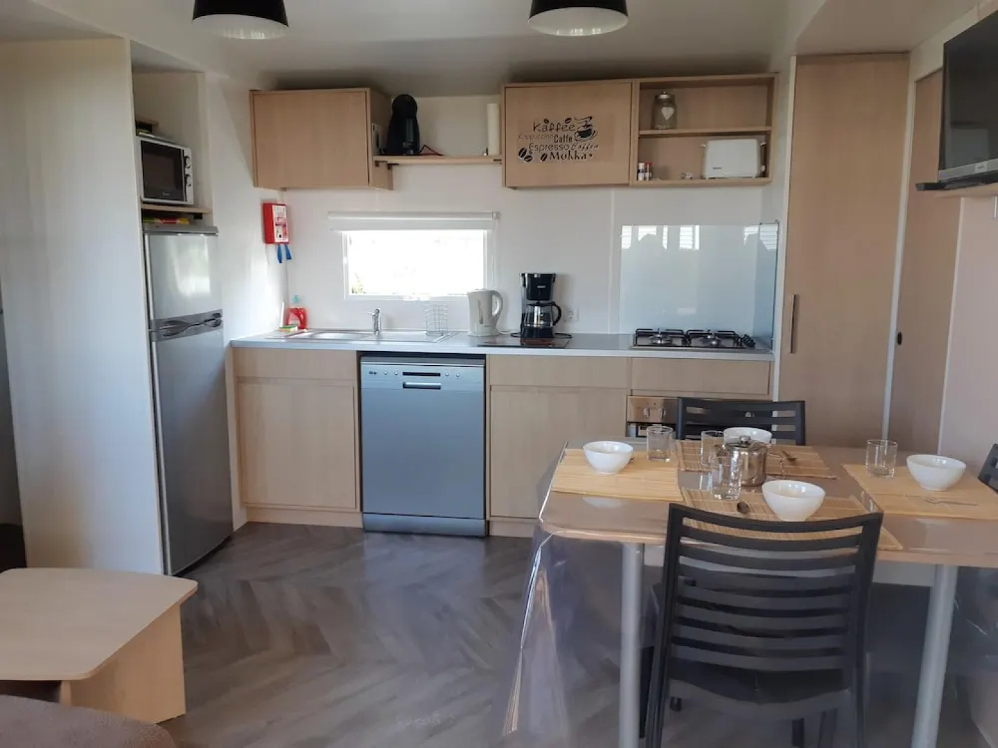 Property With 3 Bedrooms in Les Mathes, With Pool Access, Enclosed Gar