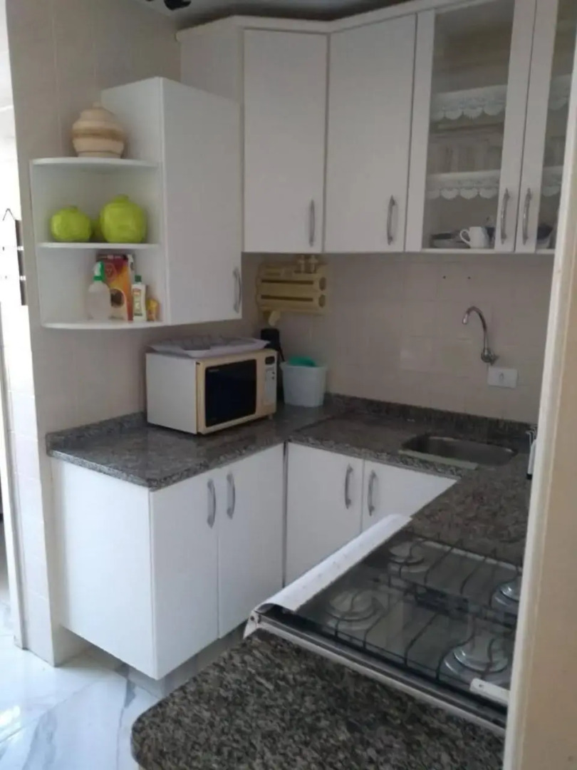 APTO TÉRREO a 50 Metros do MAR em Condomínio com PISCINAS MARAVILHOSAS