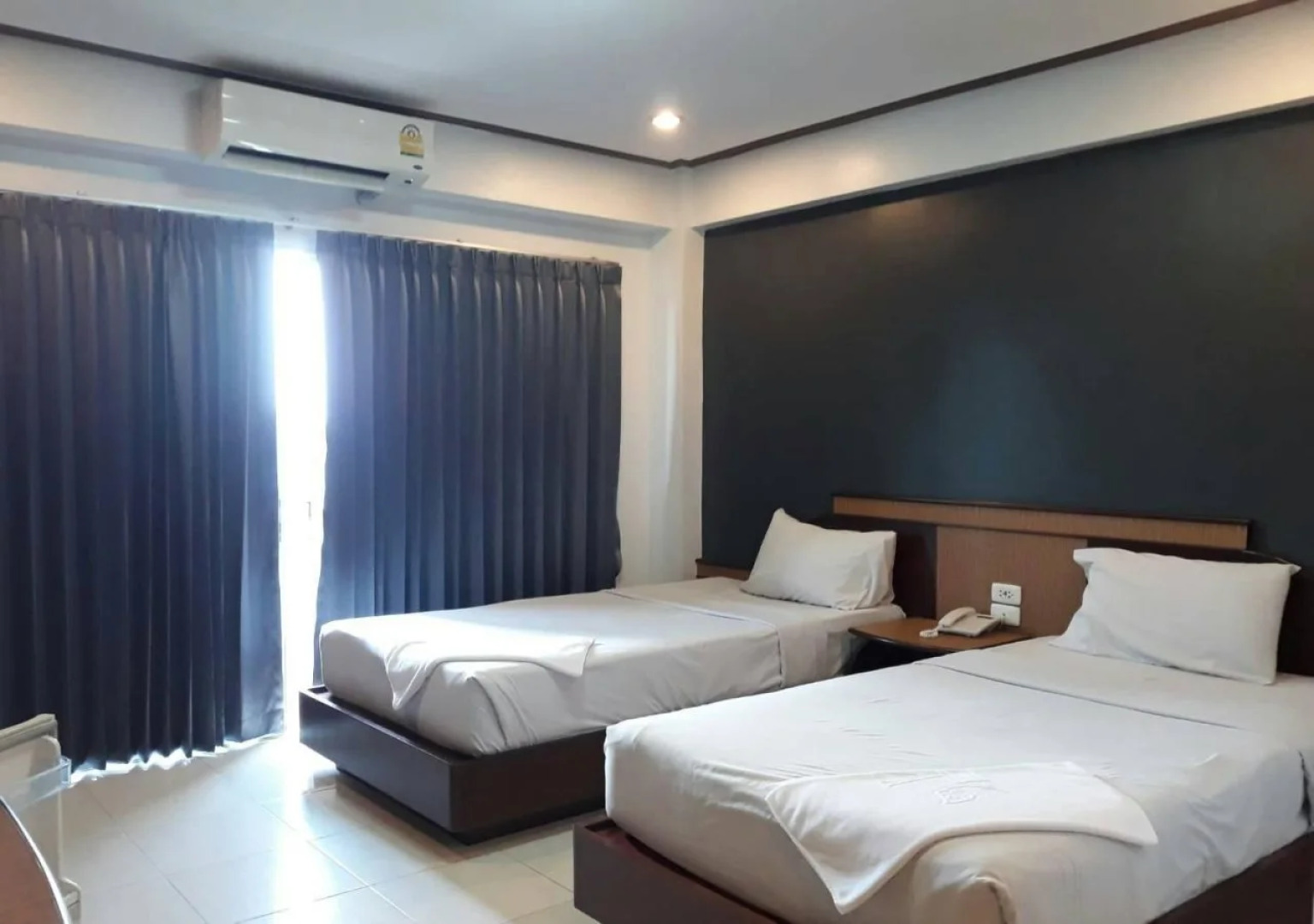 Wangburapa Grand Hotel