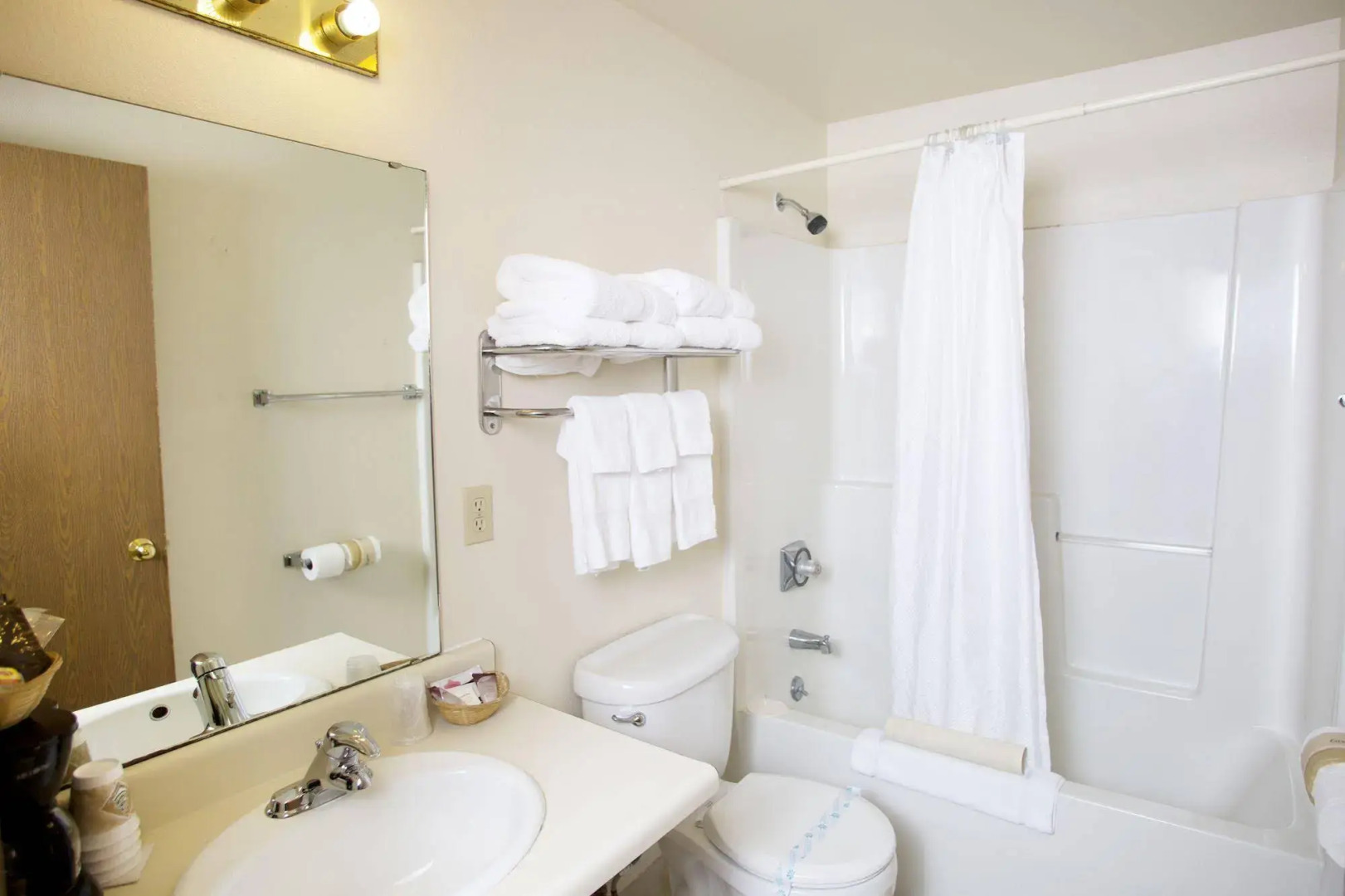 The Royal Victorian Motel