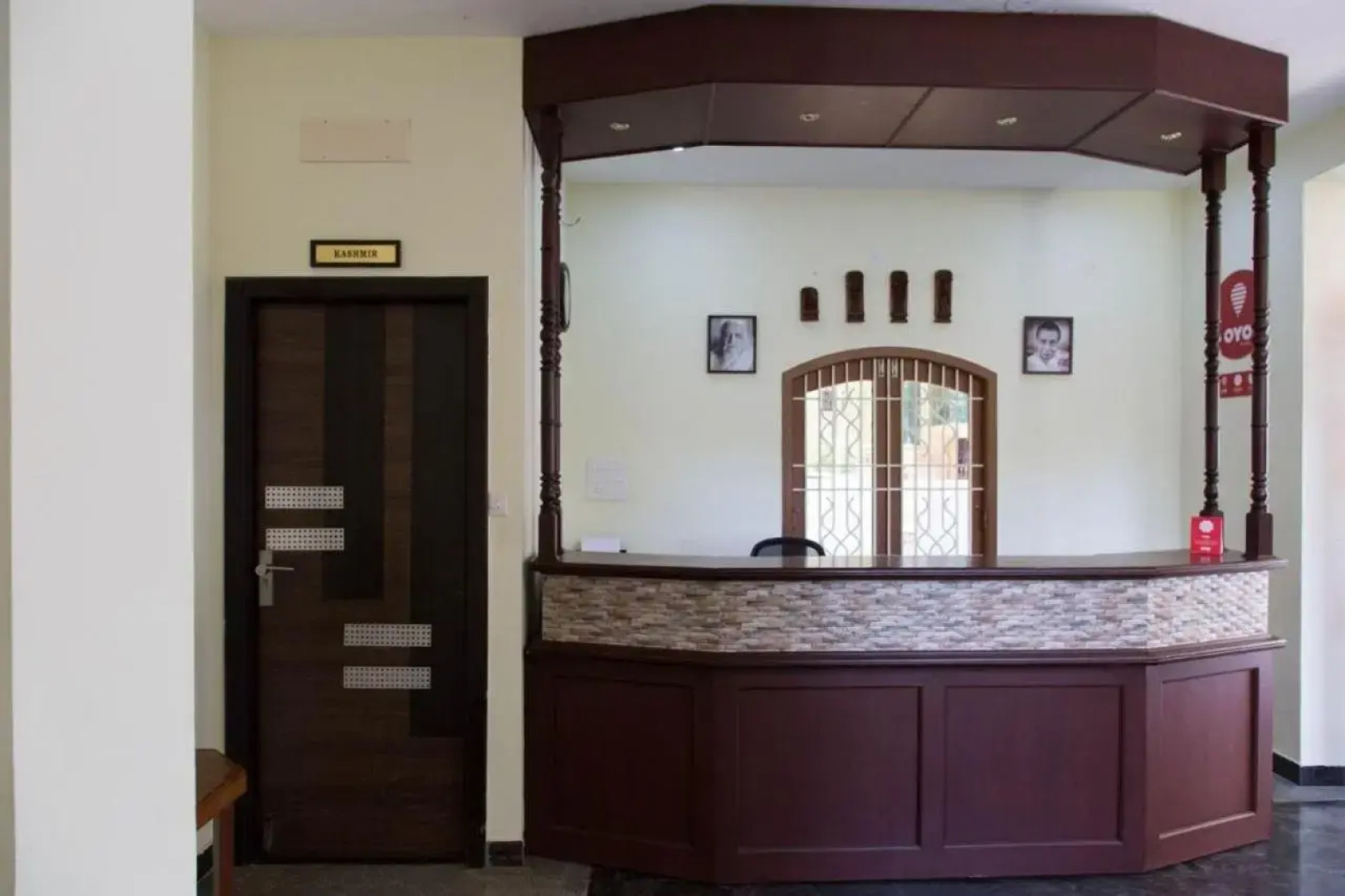 OYO 3471 Hotel Priso