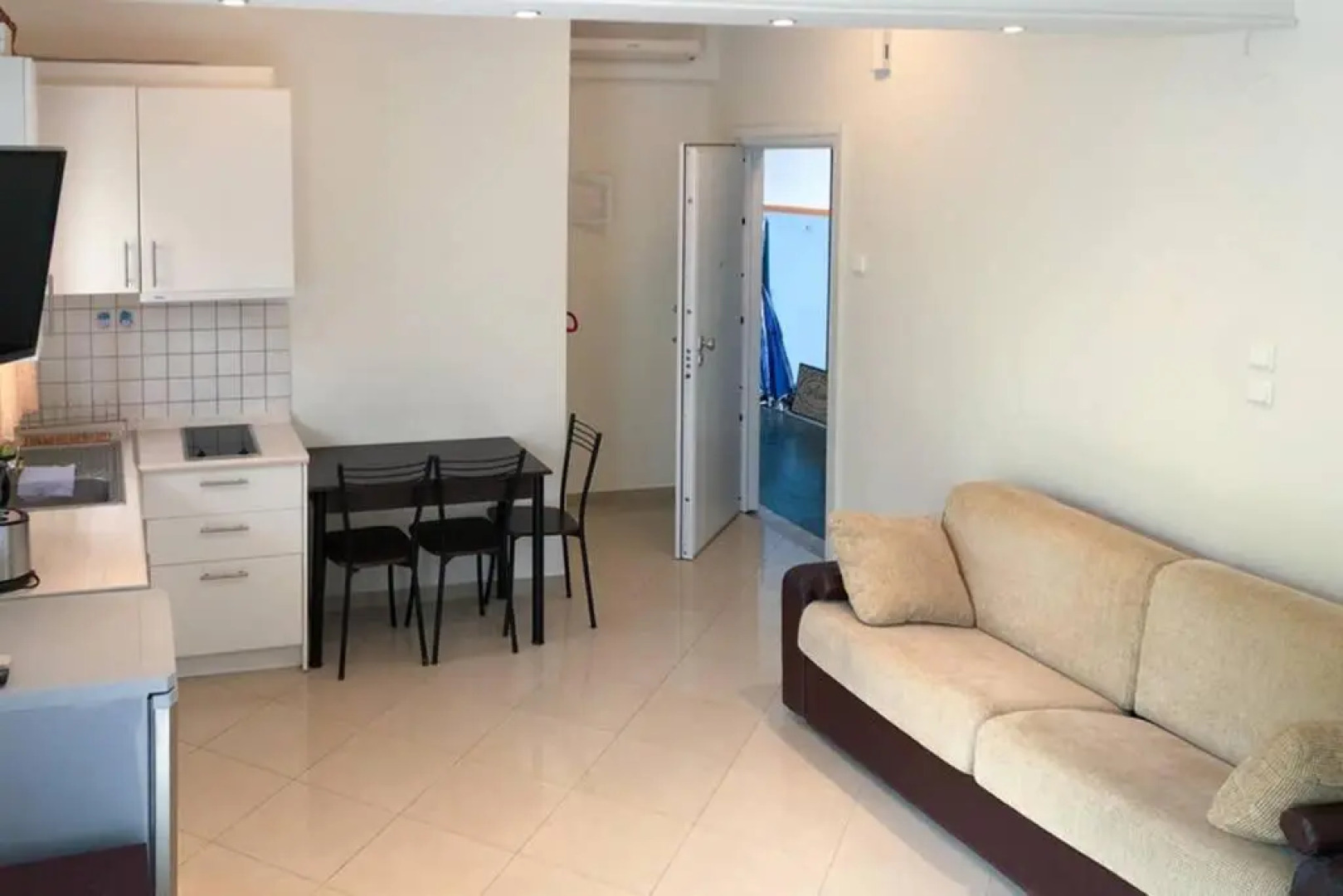 Cozy Studio Near The Beach 1Stfloor