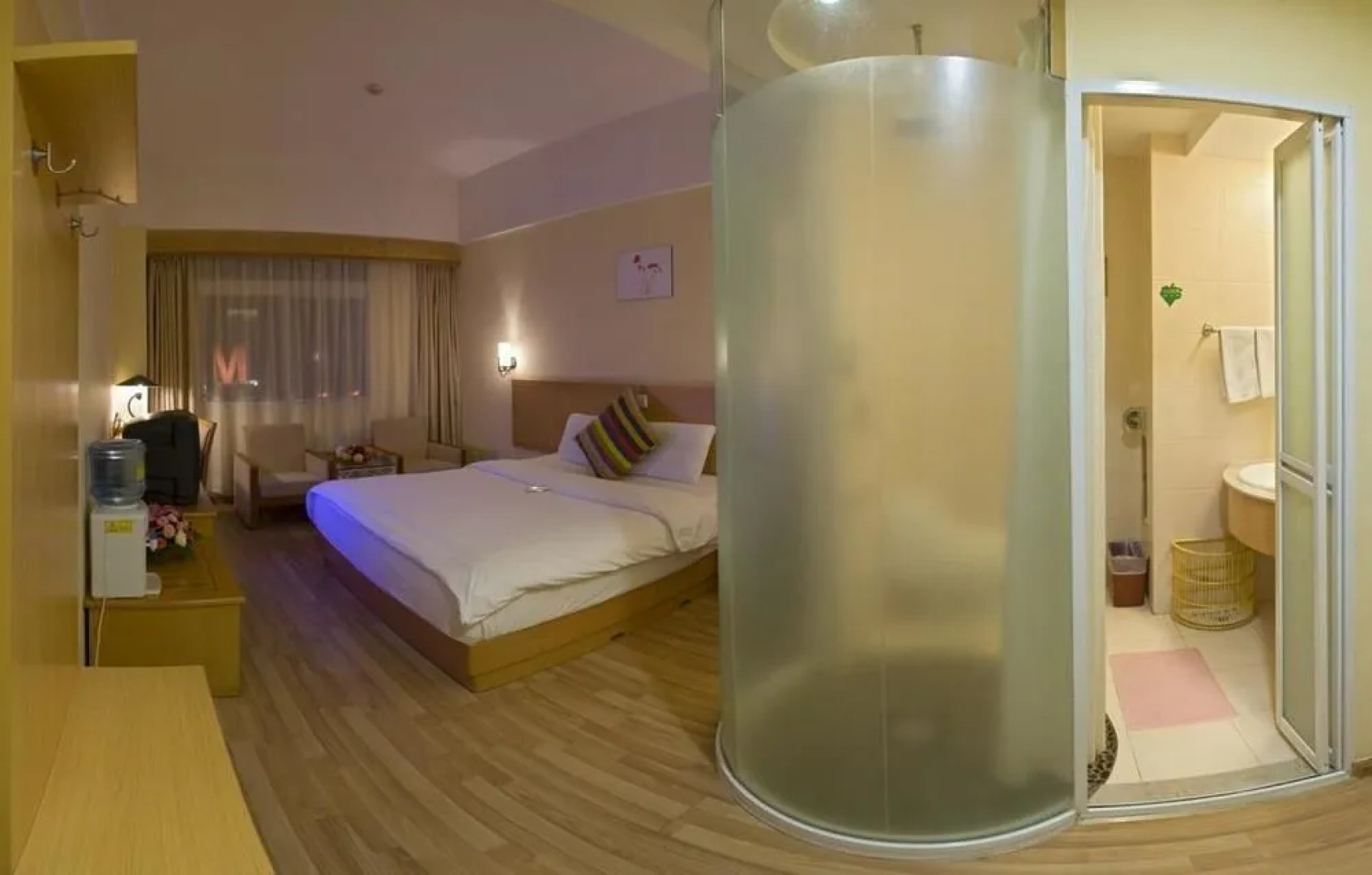 Spring City Garden Hotel (Yingbin Building)