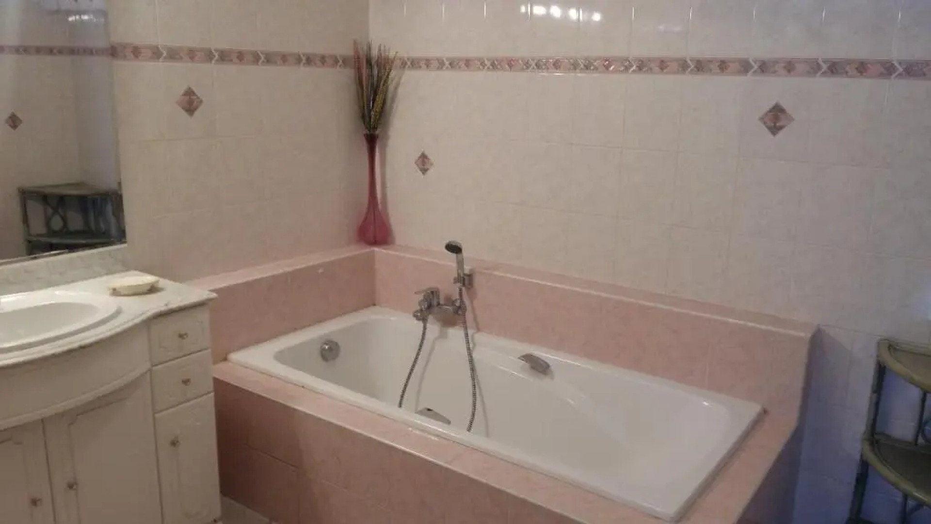 Bas de Villa chez Mr.Girolami Dominique