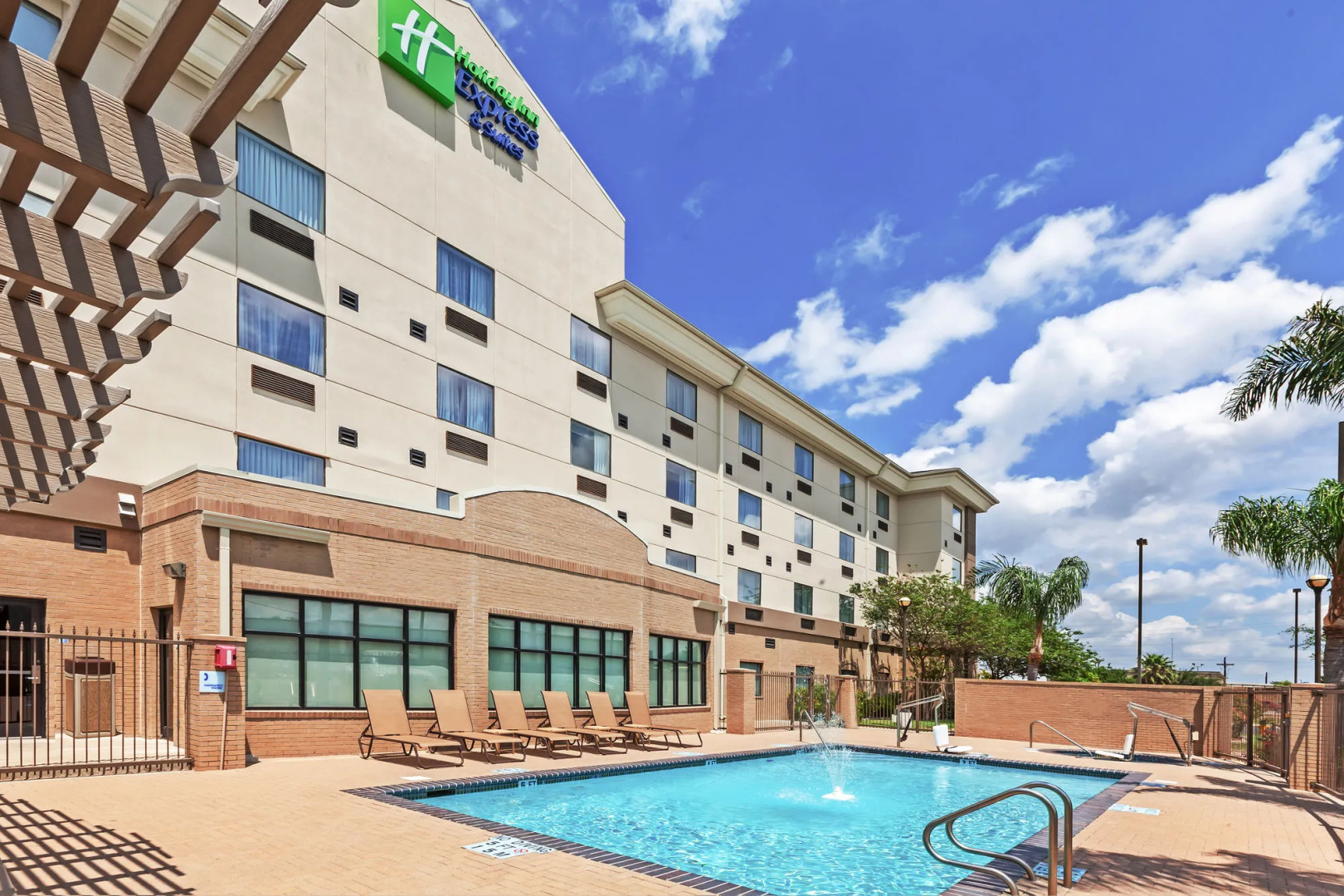 Holiday Inn Express Hotel & Suites Pharr by IHG