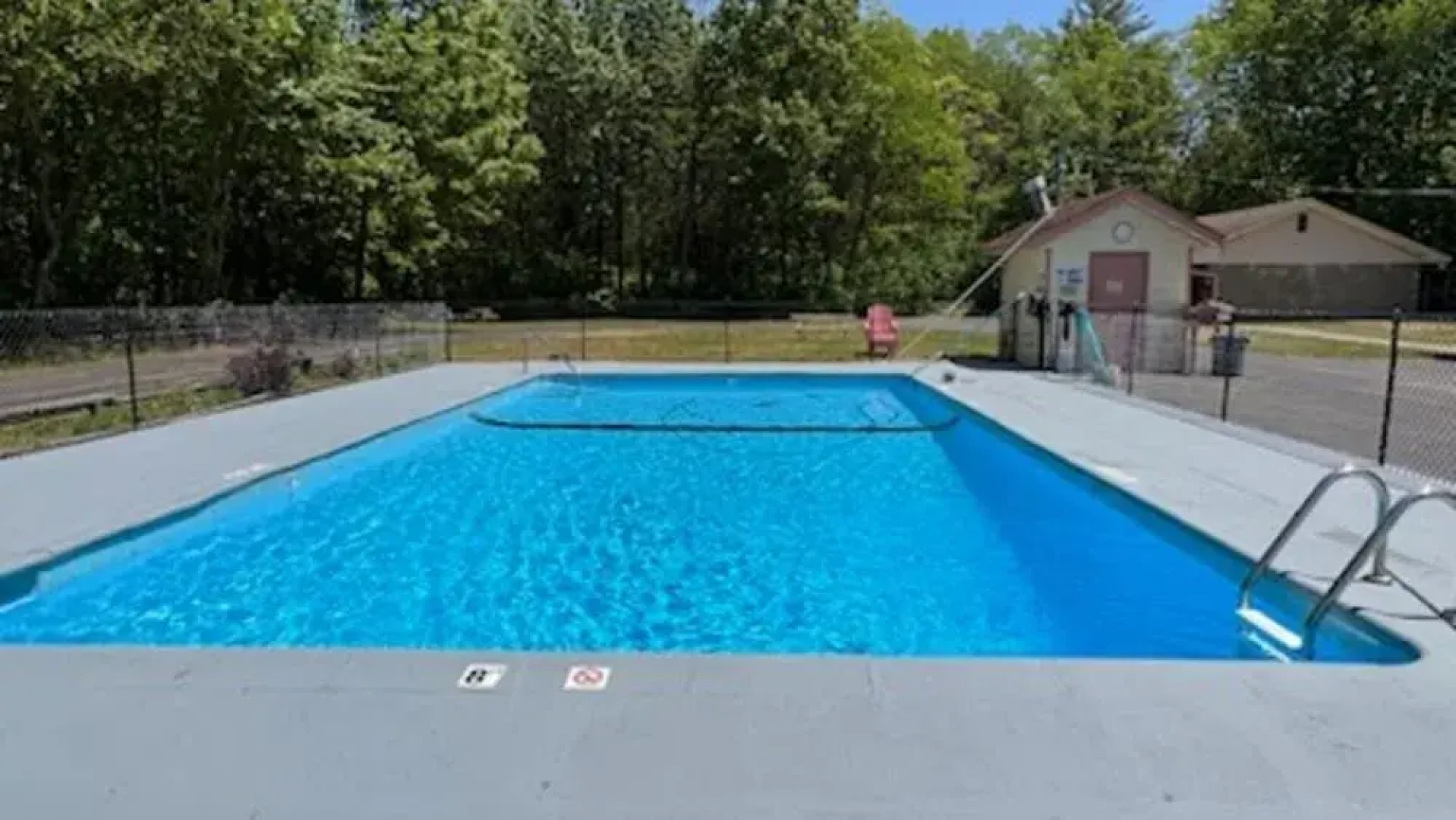 Sunset Dunes Inn & Suites